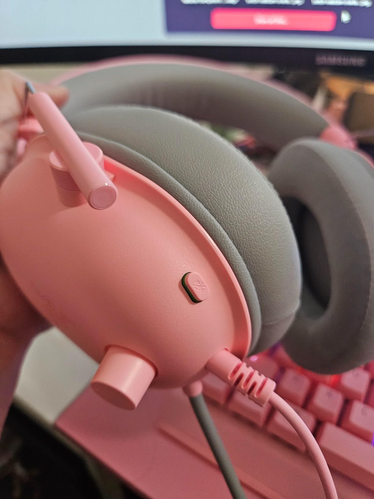 Razer BlackShark V2 X Gaming Headset for PC, 3.5mm Audio Jack, White customer photo 1