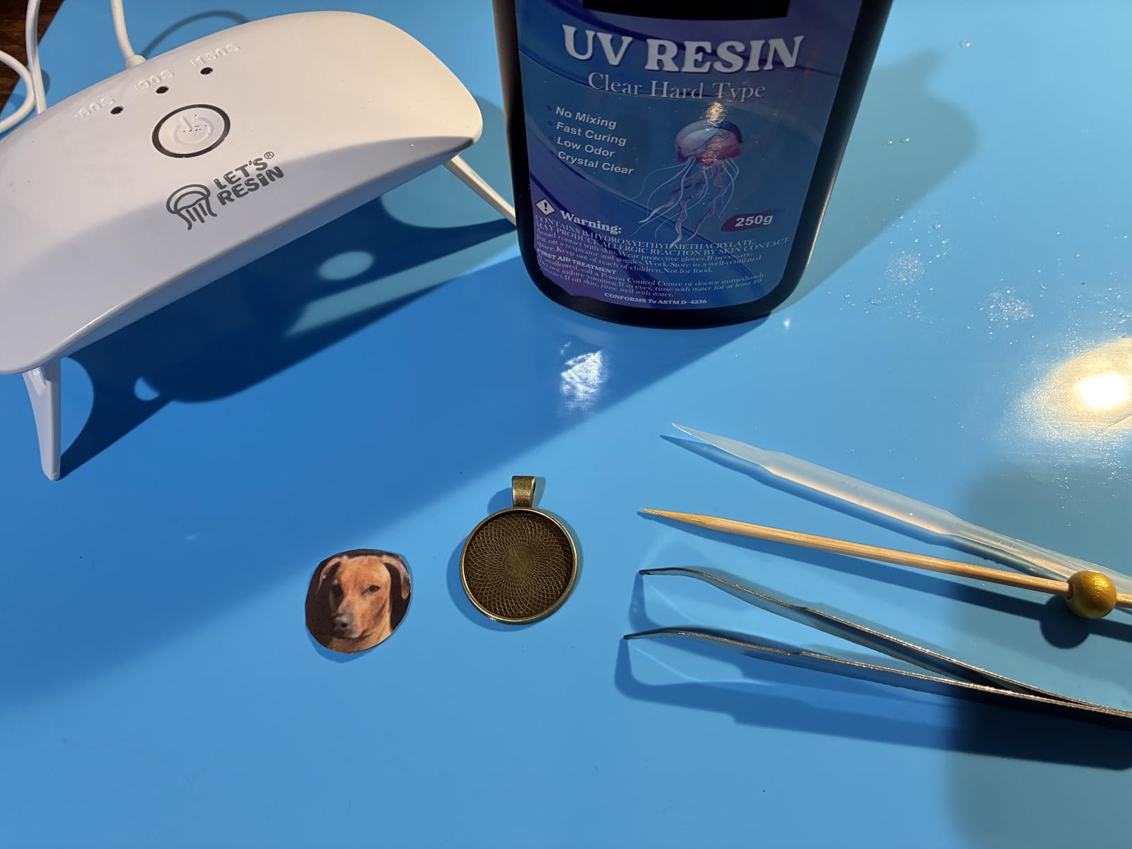 LET'S RESIN 250g UV Resin Jewelry Making Kit, 153Pcs Starter Kit with Light customer photo 1