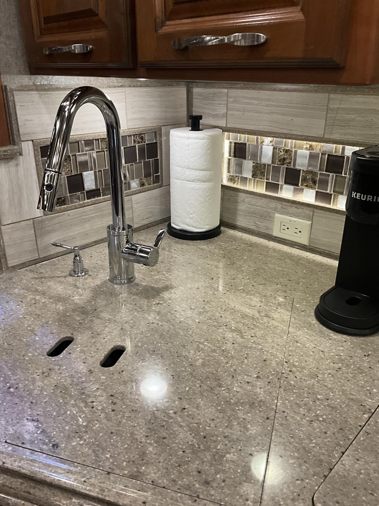 VEHHE Paper Towel Holder Countertop, 4 Non-Slip Suction Cups, Weighted Base | Silver | Rust-Resistant Stainless steel for Long-Lasting Use | Fits Most Towel Rolls | Steady and Easy Tear customer photo 1