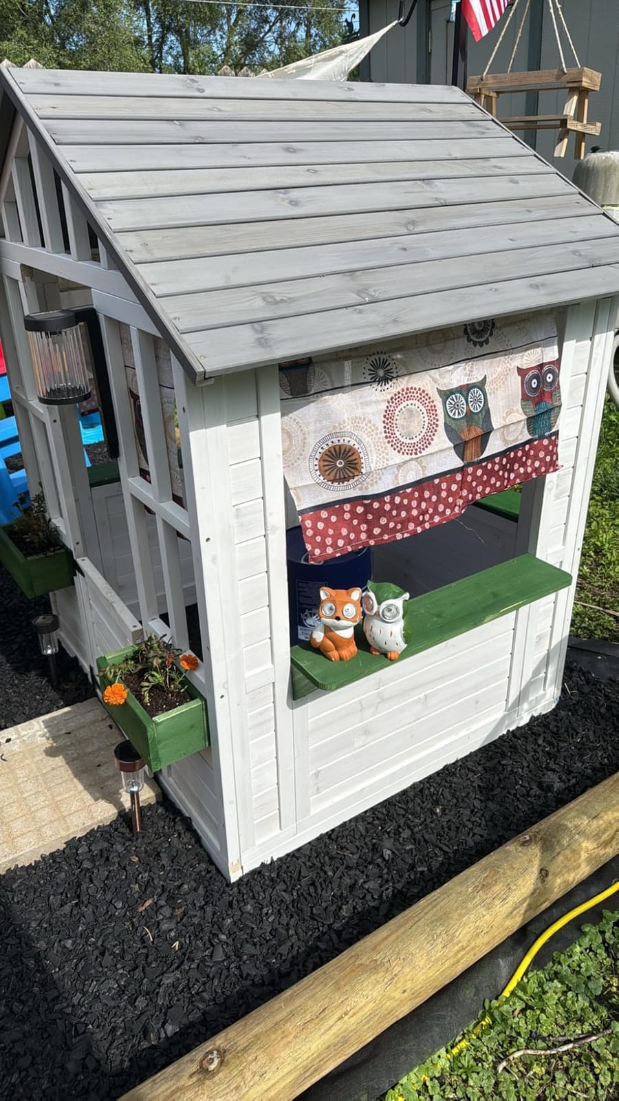 Outsunny Outdoor Playhouse Wooden Kids Playhouse with Working Door Brown customer photo 2