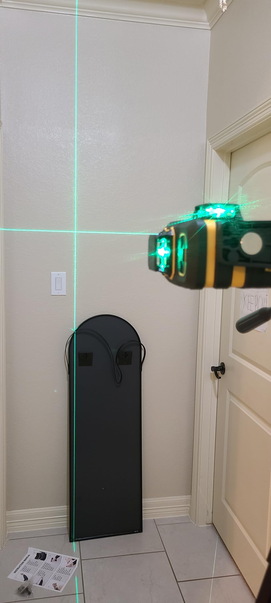 IKOVWUK Laser Level with 12 Green Lines, Built-in 5200 mAh Li-ion Battery customer photo 2