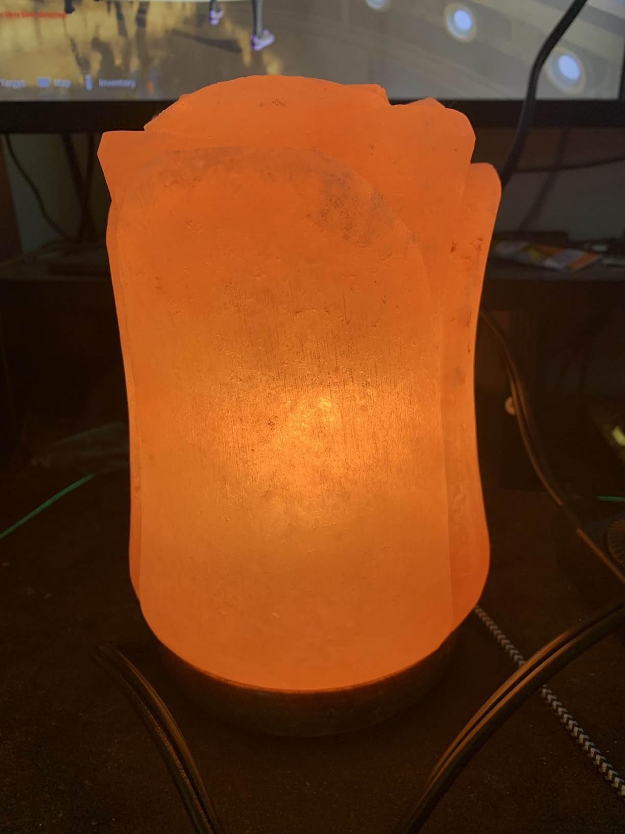 d'aplomb 100% Authentic Natural Himalayan Salt Lamp;Hand Carved Moon Pink customer photo 2