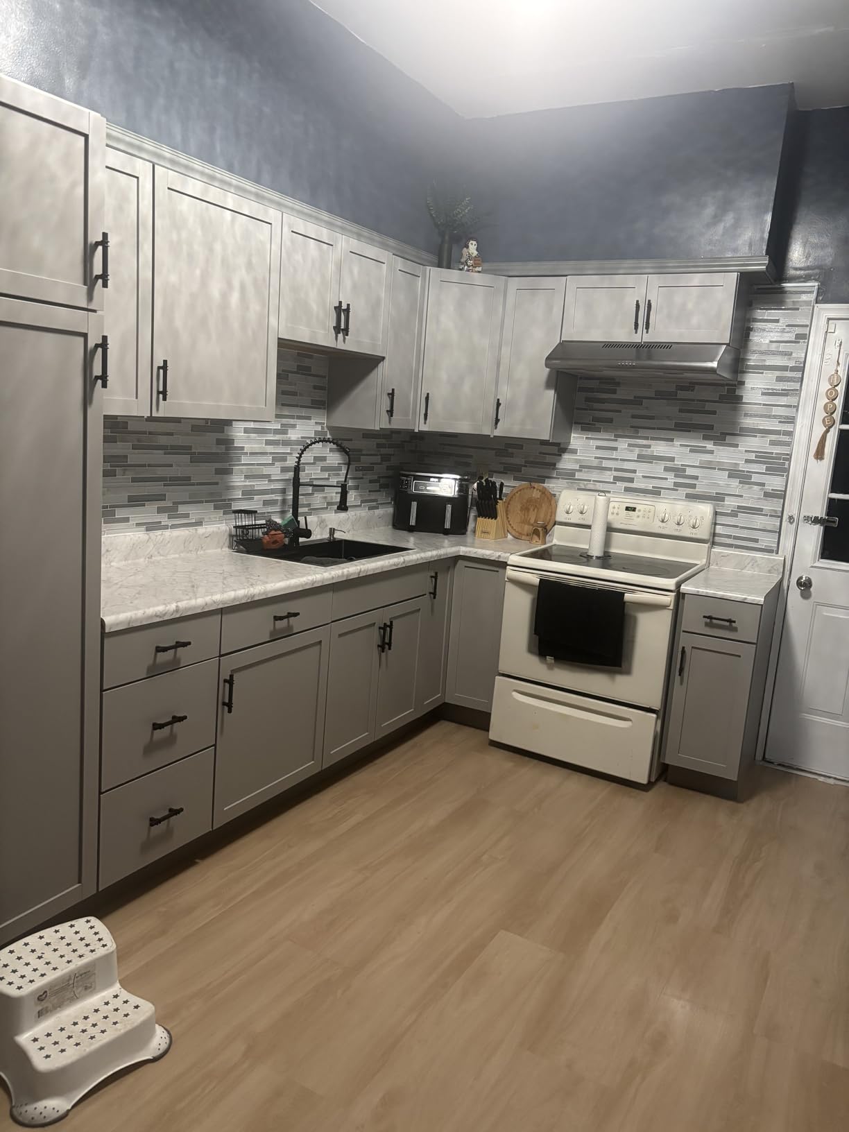 COMFEE' 30 Inch Under Cabinet Range Hood, Ducted/Ductless Convertible | Slim Vent Durable Stainless Steel Kitchen Hood, 3-Speed Exhaust Fan with Reusable Filter and Bright LED Light, 65dB Quiet customer photo 1