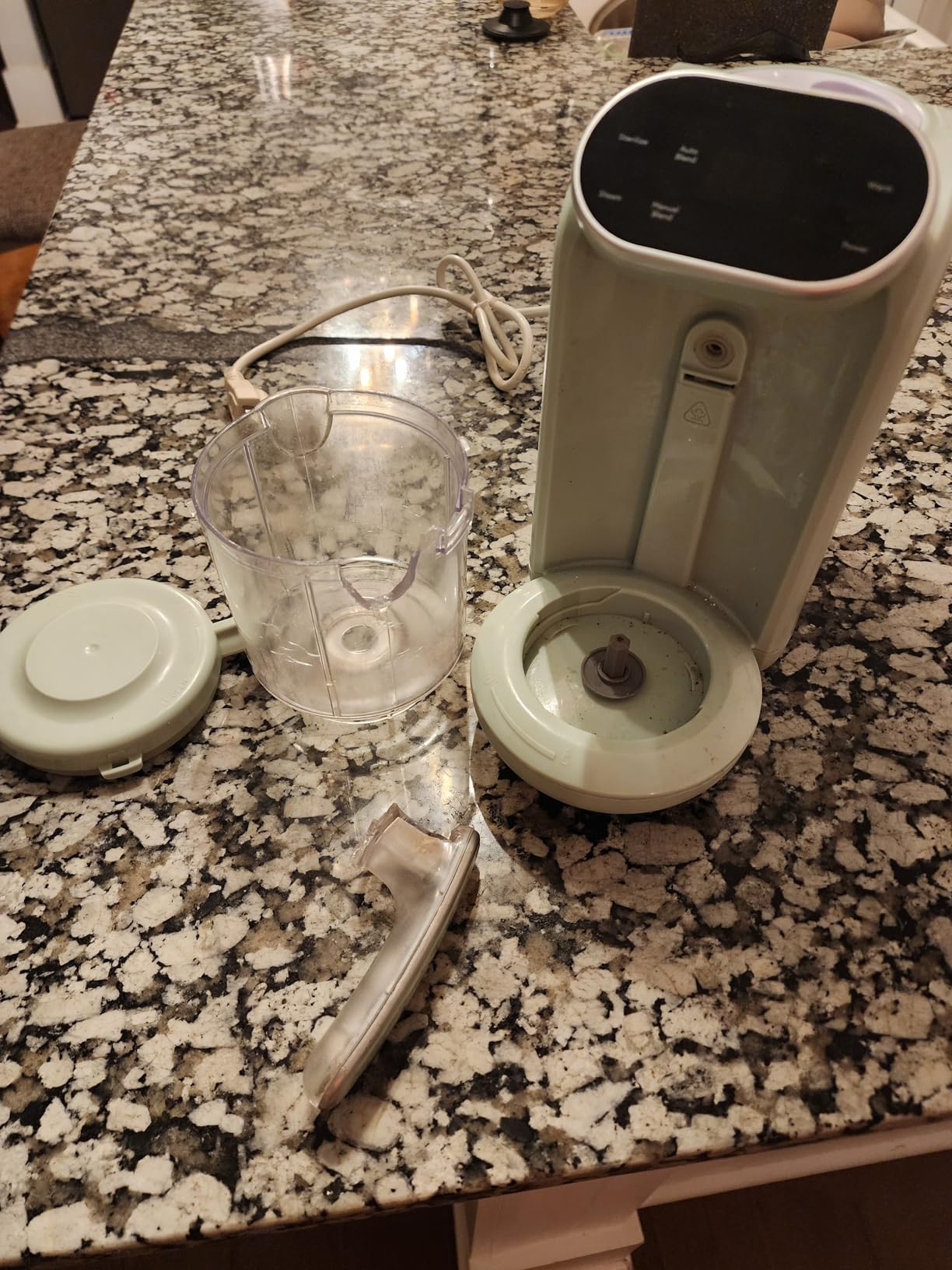Chefhandy 5-in-1 Baby Food Maker with Stainless Steel Steam Basket, Green | One-step baby food processor with BPA-free food-contact parts, 6 reusable pouches, and recipe guide for homemade baby meals. customer photo 1