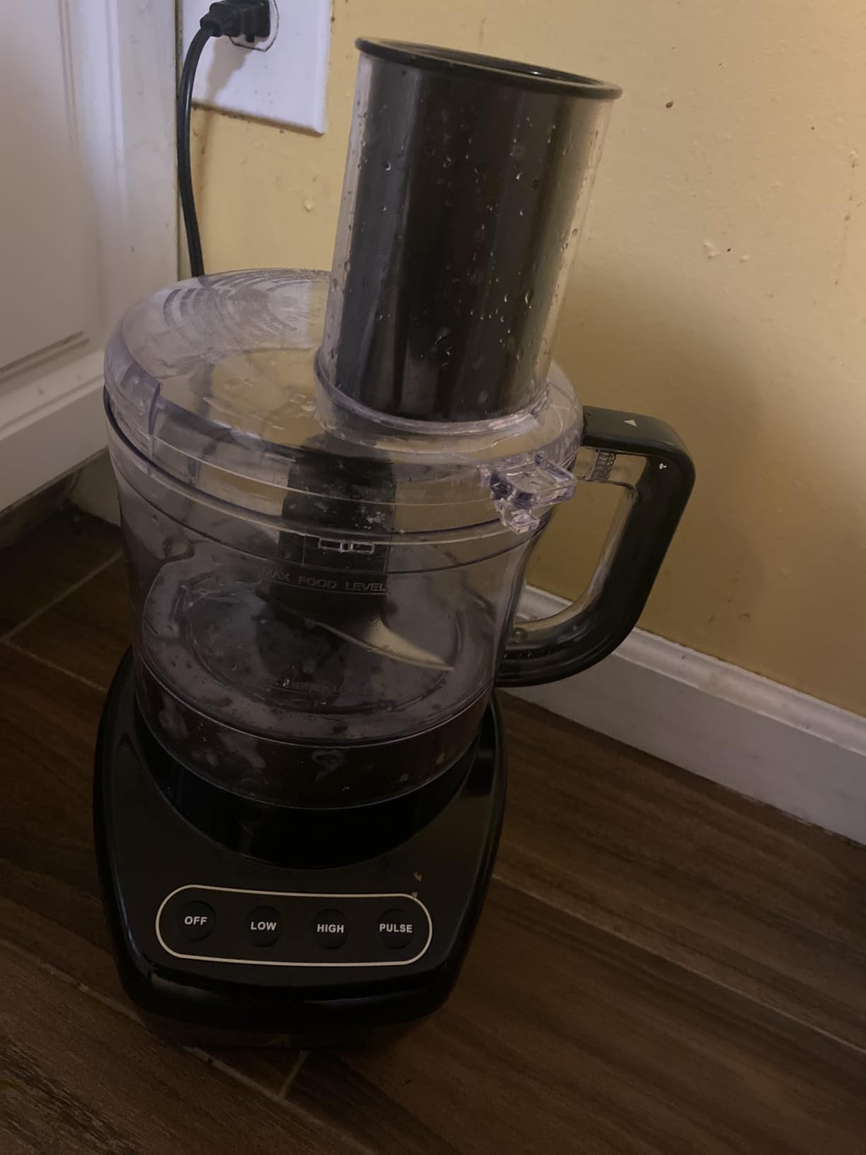 BLACK+DECKER Food Processor and Vegetable Chopper, Stainless Steel Blade, 8-Cup Capacity, 450W Power with Attachments to Shred, Slice, Mince, Grind, and Puree customer photo 2