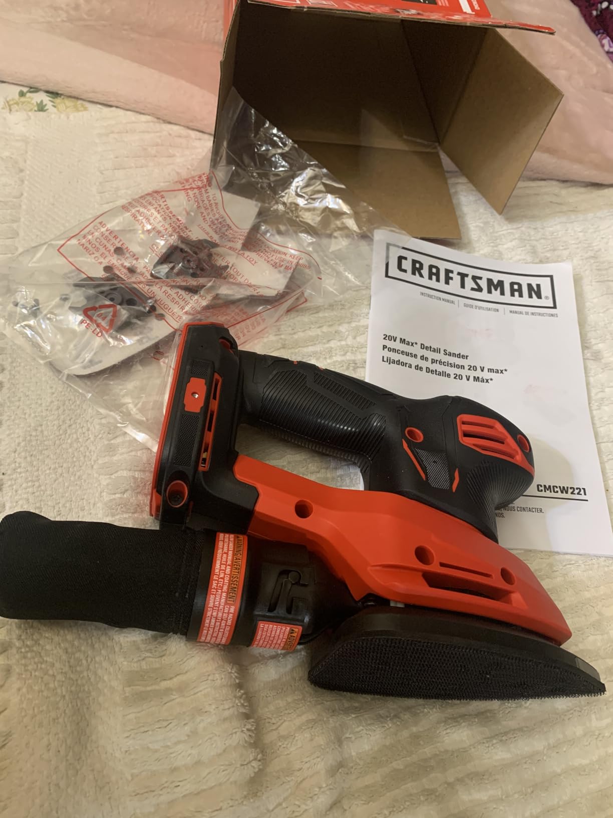 CRAFTSMAN 20V MAX Cordless Detail Sander, Tool Only (CMCW221B), Red customer photo 1