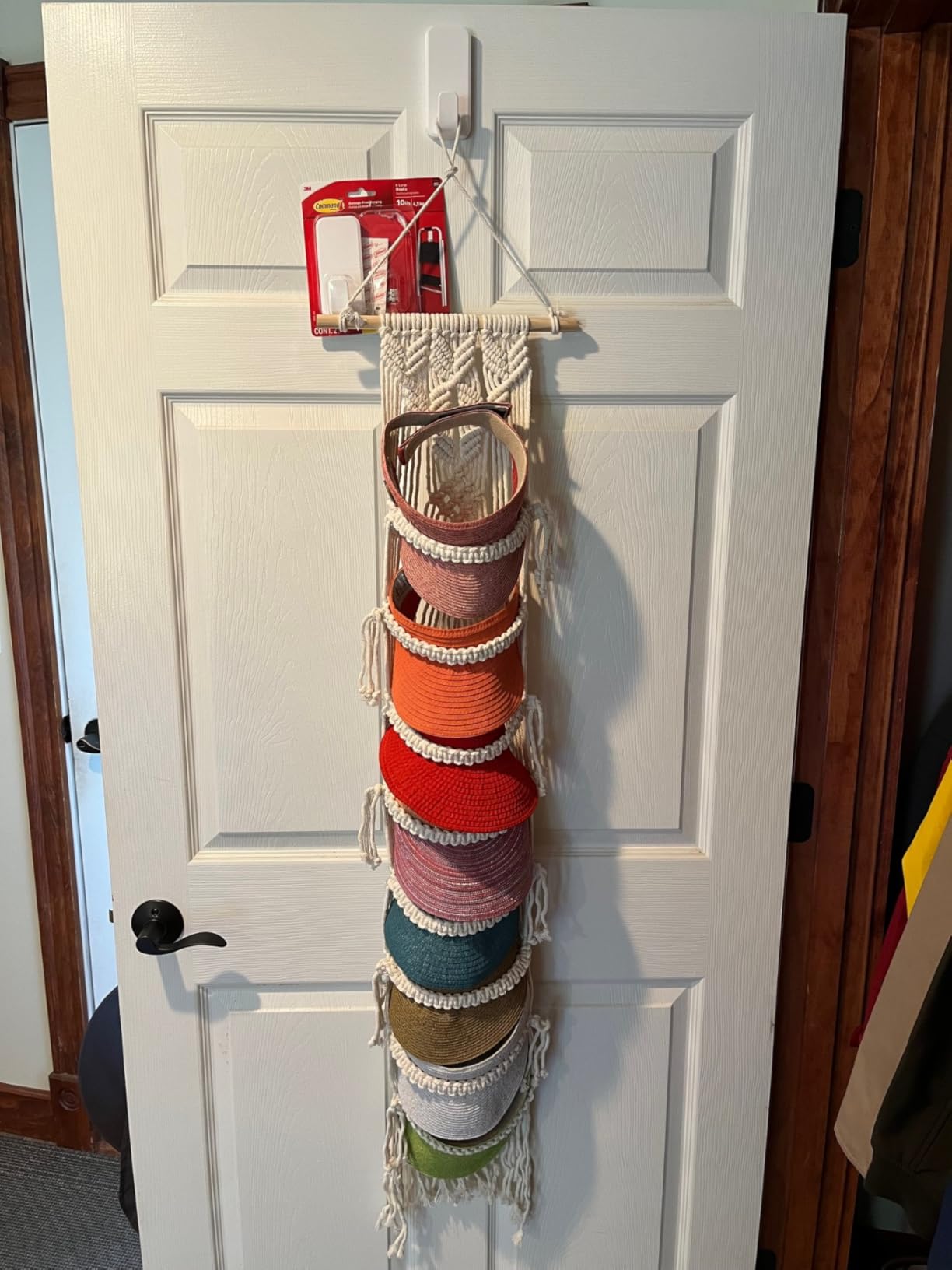 Command X-Large White Hooks, 2 Hooks, 6 Strips customer photo 2