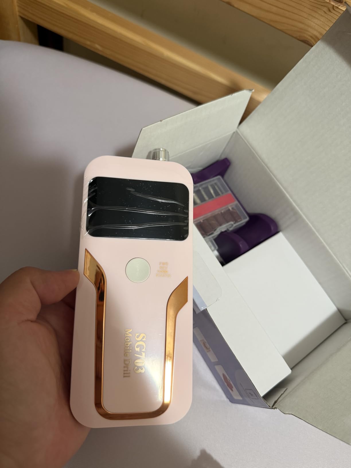 MOCOWIND Portable Nail Drill Professional 35000 RPM, Electric Nail E File customer photo 1