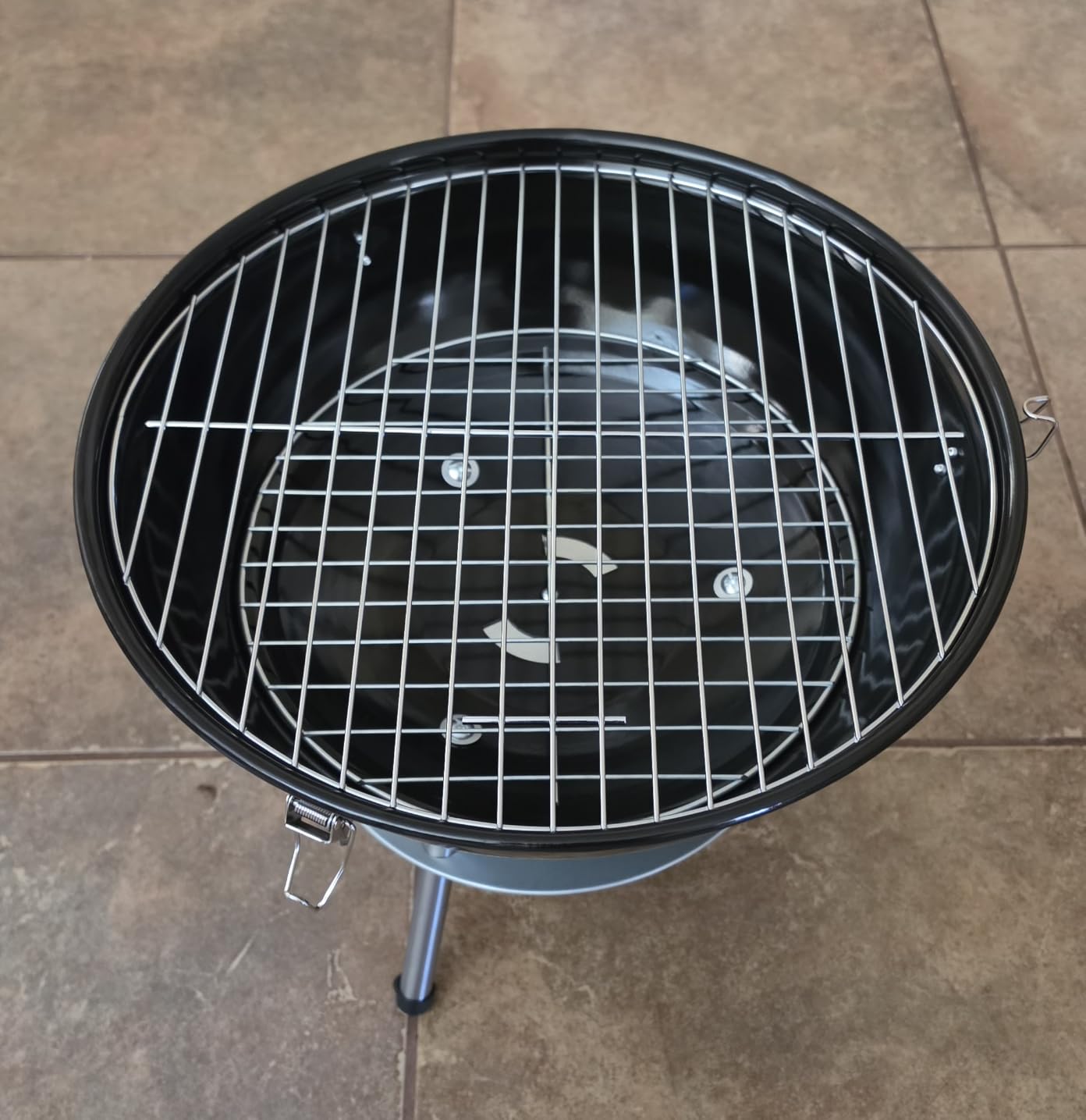 Gas One – 14-inch Portable Barbecue Grill with 3-Point Locking Lid for Heat Preservation – Dual Venting System – Small Charcoal Grill for Backyard, Camping, Boat customer photo 2