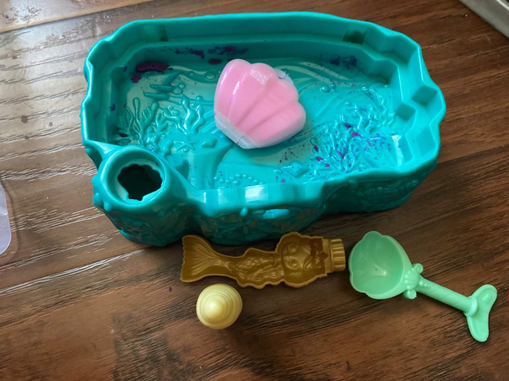 Kinetic Sand Mermaid Crystal Playset, Moldable Sand Sensory Toys, Ages 3+ customer photo 2