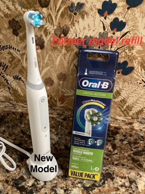 Oral-B iO Series 4 Electric Toothbrush with (1) Brush Head, Rechargeable, White customer photo 1