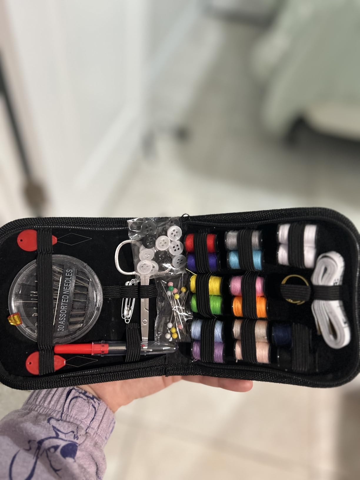 Sewing Kit Gifts for Grandma, Mom, Friend, Traveler, Adults, Beginner, Emergency,Sewing Supplies Accessories with Scissors,Sewing Needles Thimble, Thread,Tape Measure etc (Black, S) customer photo 2