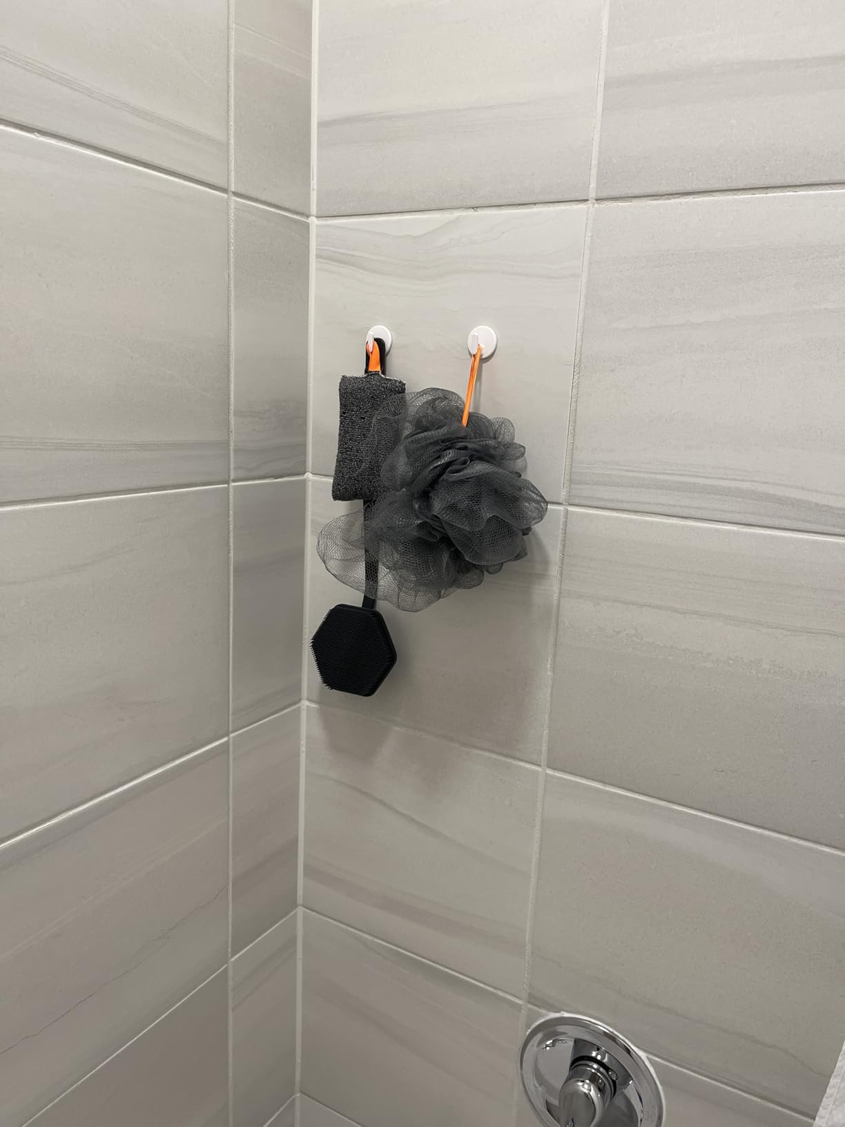 TOOLETRIES Silicone Back Scrubber for Shower, Body Brush - Charcoal customer photo 2