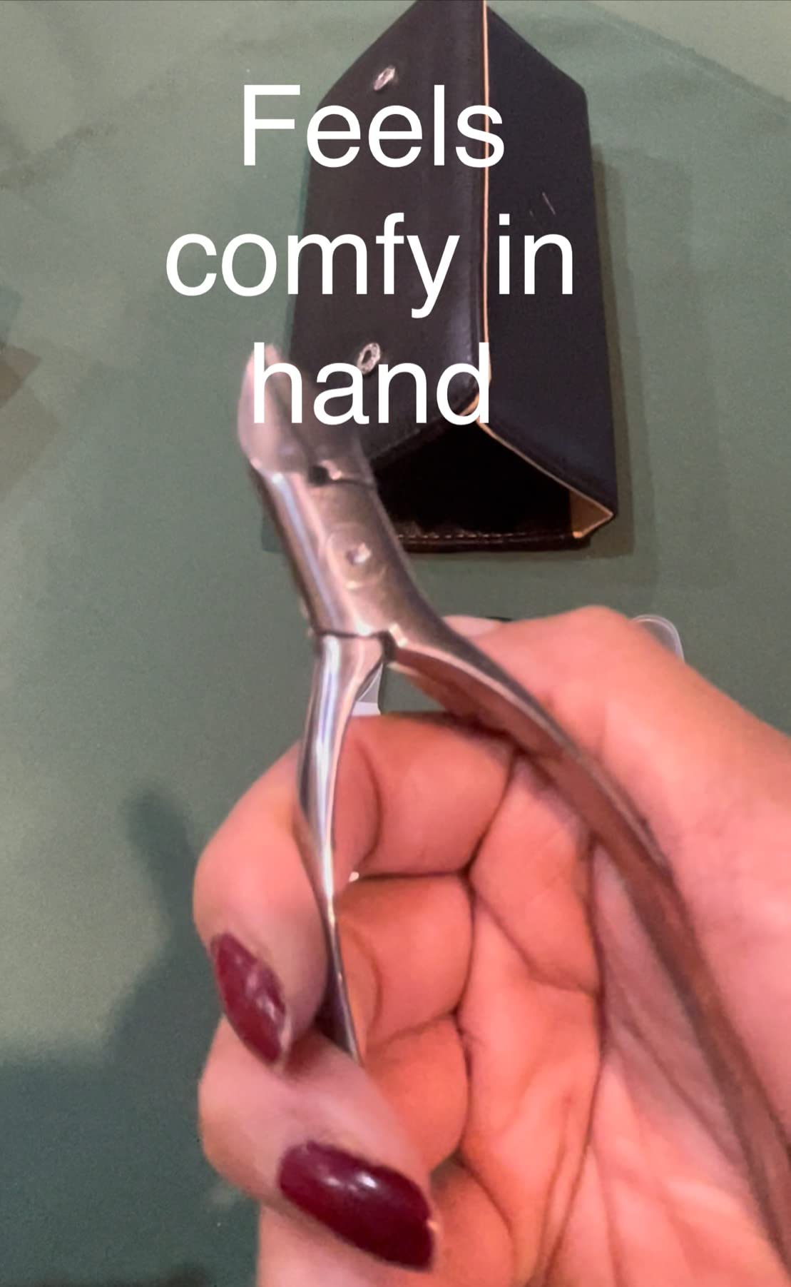 FERYES Pedicure Knife Ingrown Toenail Kit, 7 PCS Professional Pedicure Tool Toenail Grooming Kit, Top Notch Foot Blade, Super Sharp Toenail Clippers (Leather case included) customer photo 1