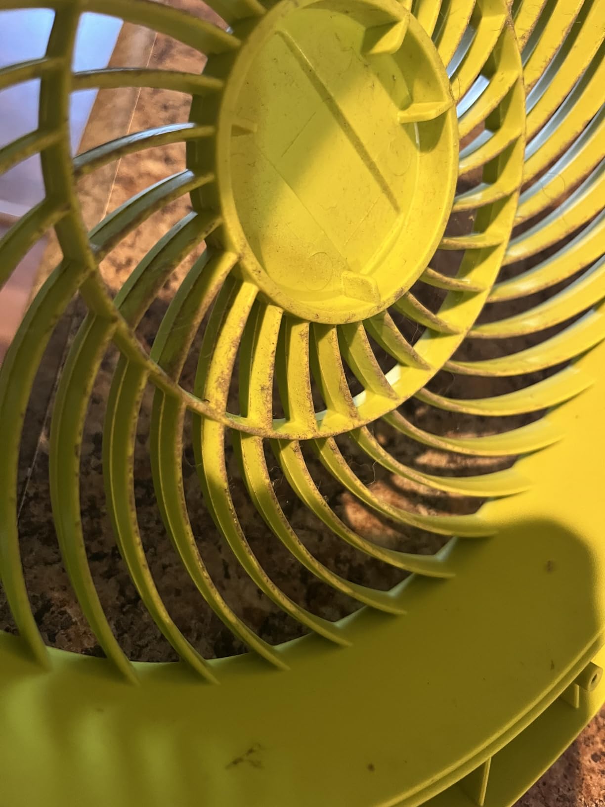 RYOBI RF18-0 18V ONE+ Cordless 3-Speed Whisper Fan (Bare Tool), Hyper Green customer photo 2