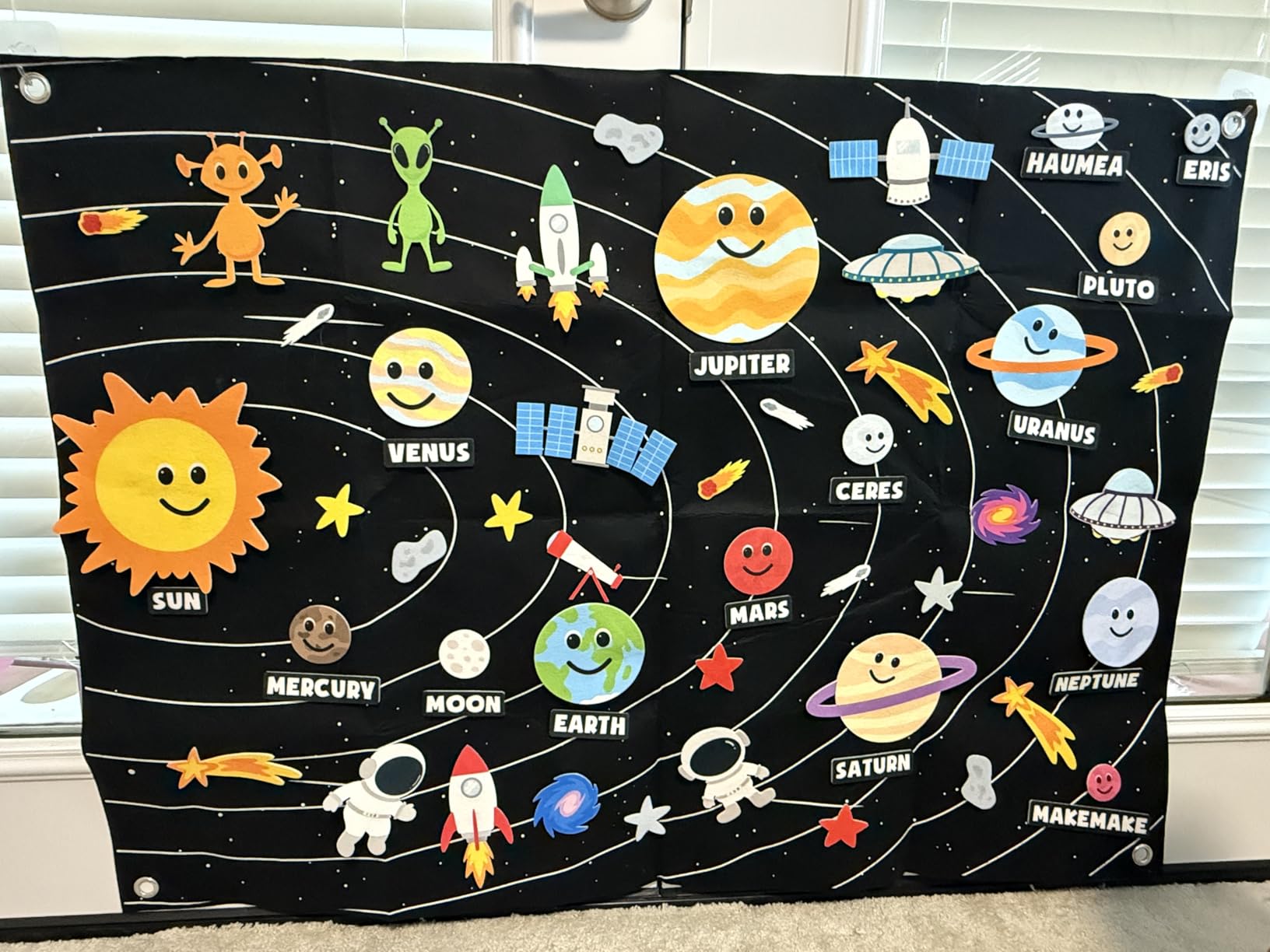 BONNYCO Solar System for Kids with 61 Felt Planet Figures, Montessori Toys customer photo 2