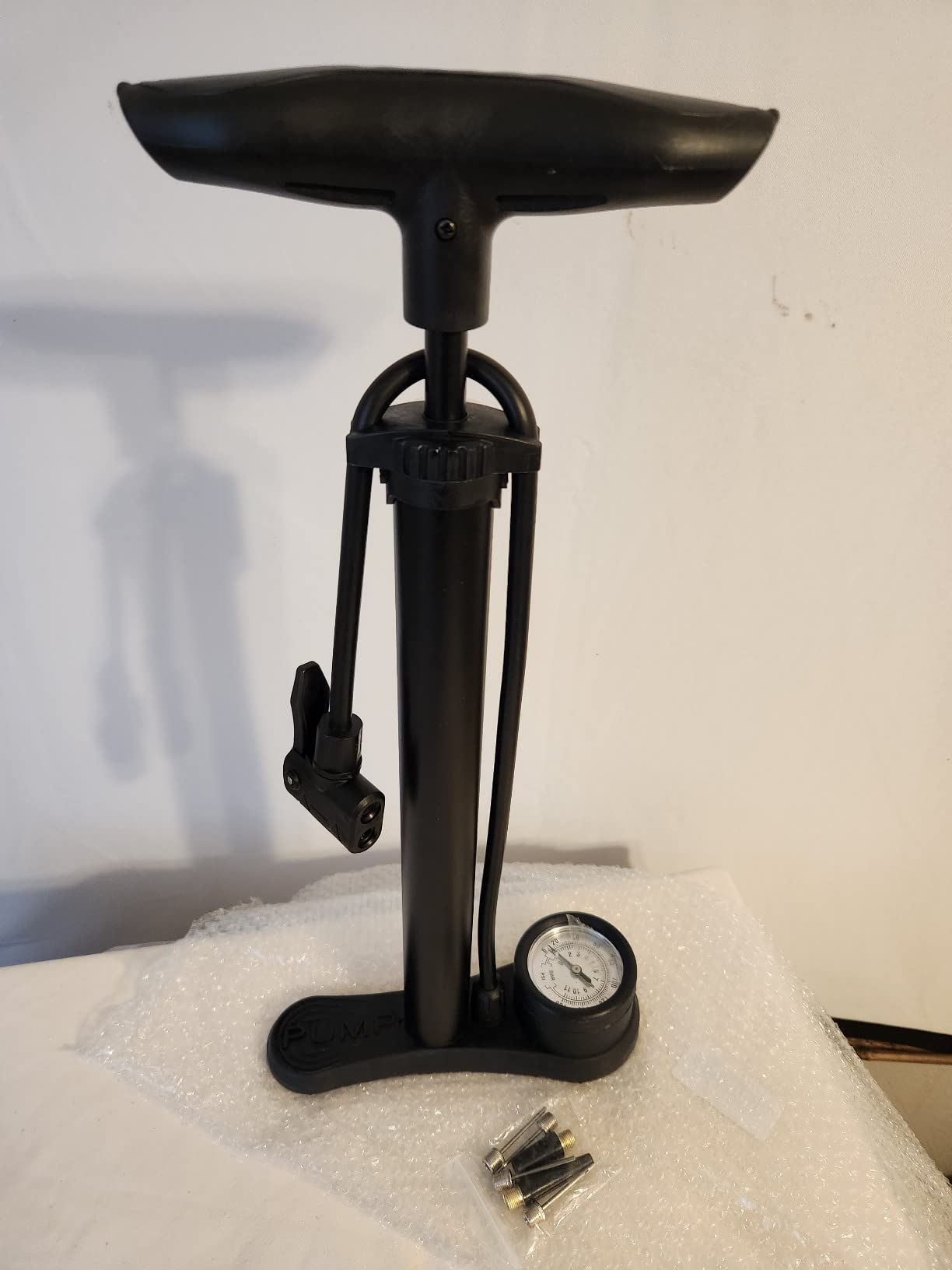 CLOLOP Bike Floor Pump with Gauge, Bike Tire Inflator, Air Pump, Bike Pump with Dual Presta & Schrader Valve Head, Bicycle Air Pump, Ball Pump for Road Bike, Mountain Bikes, Balls customer photo 2