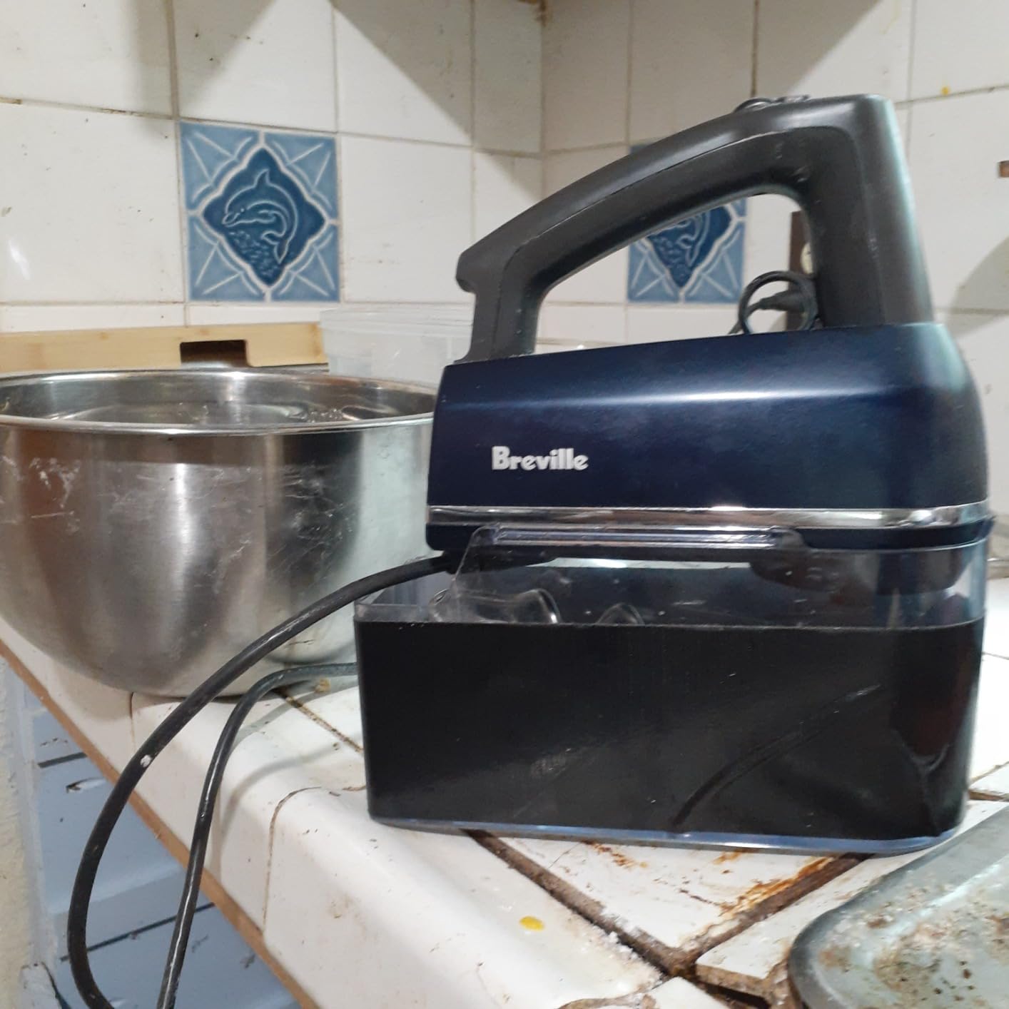 Breville BHM800DBL Handy Mixer for Baking, Damson Blue | Mix confidently with 9 speed settings plus boost for precise control from gentle folding to high-speed whipping customer photo 2