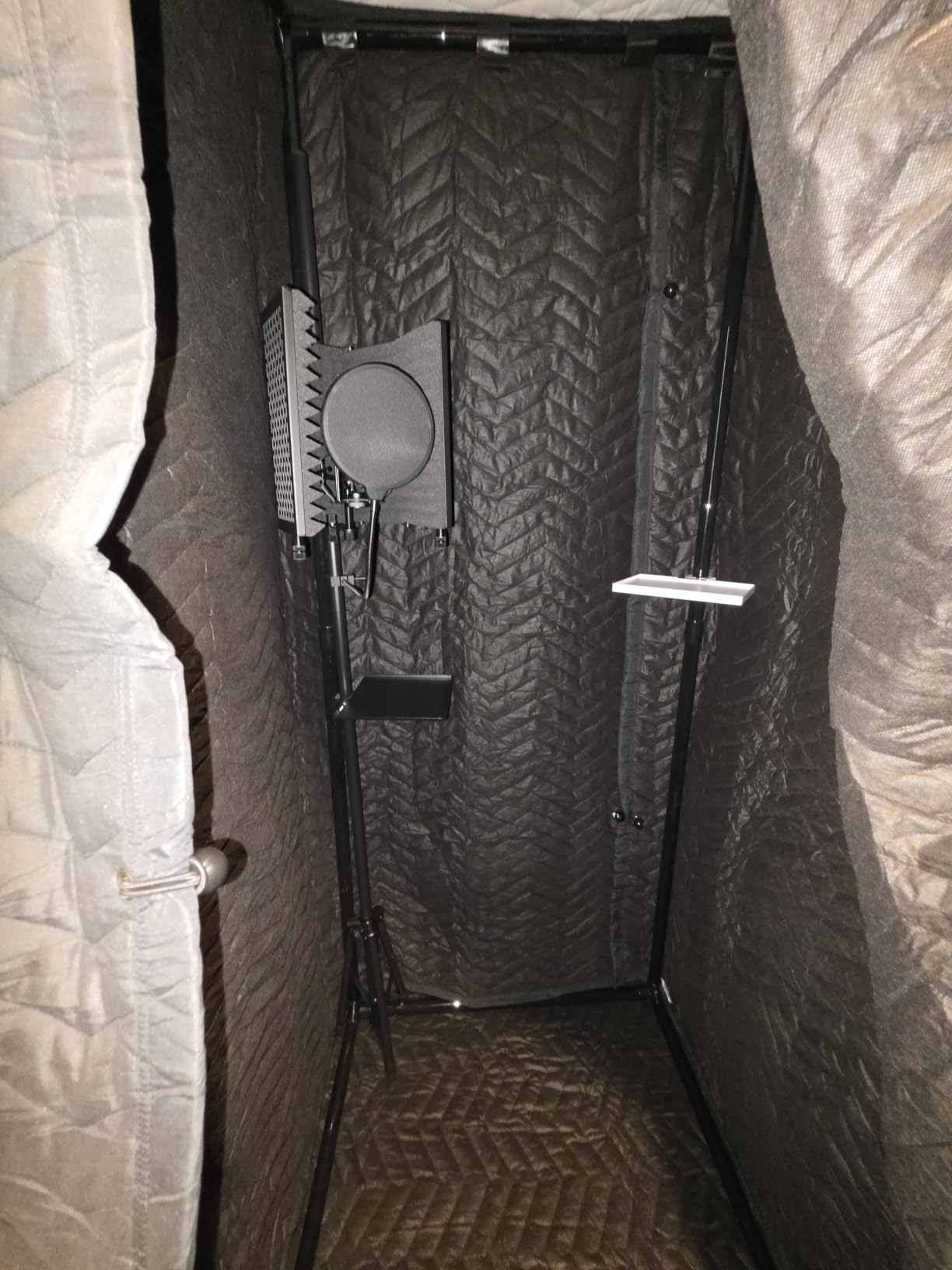 Dmsky Microphone Isolation Shield with Pop Filter & Tripod Stand, Foldable Mic Shield with Triple Sound Insulation, High Density Mic Sound Shield for Recording Studio, Podcasts, Singing, Broadcasting customer photo 2