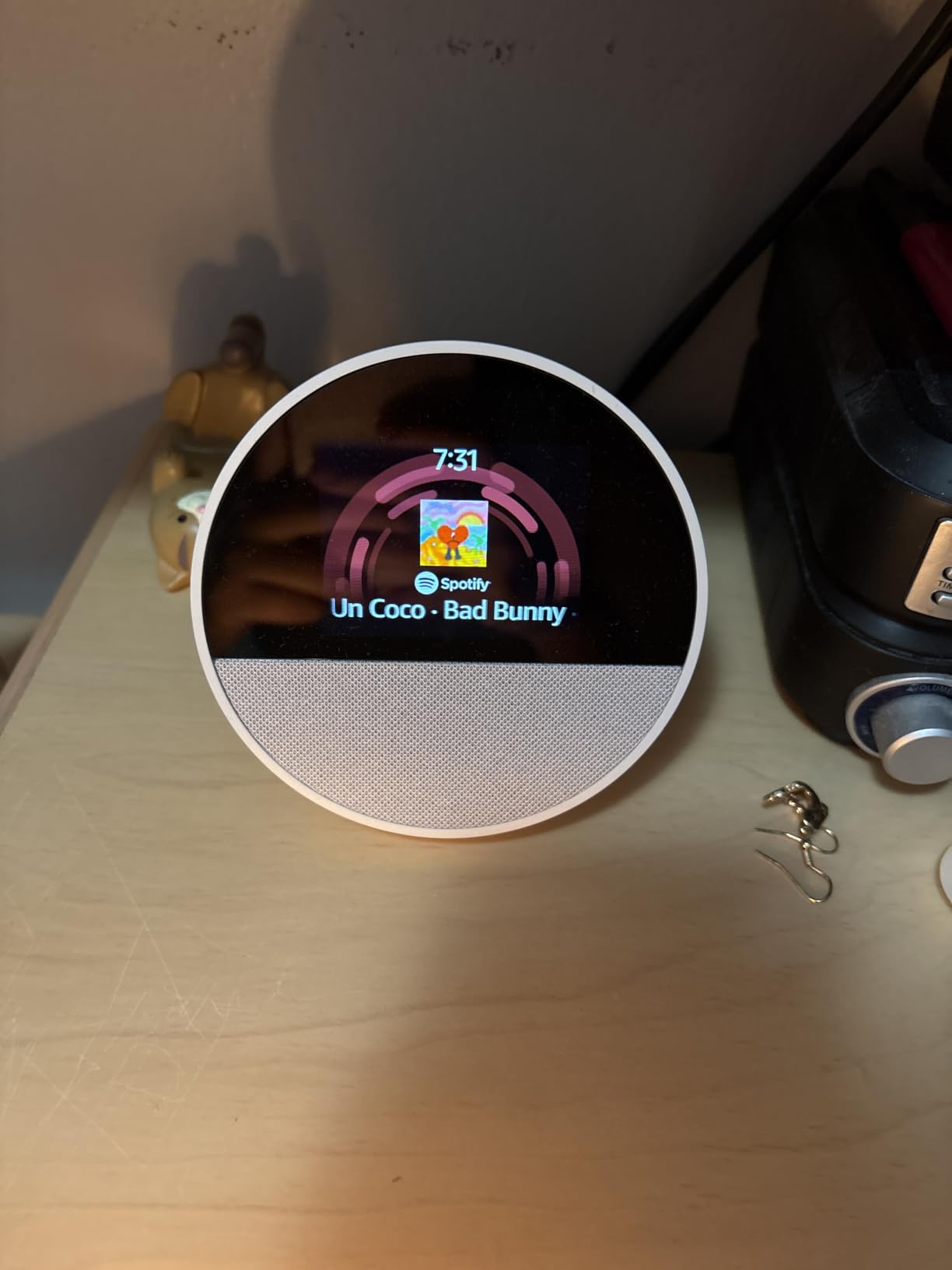 Amazon Echo Spot (newest model), Great for nightstands, offices and kitchens, Smart alarm clock, Designed for Alexa+, Ocean Blue customer photo 2