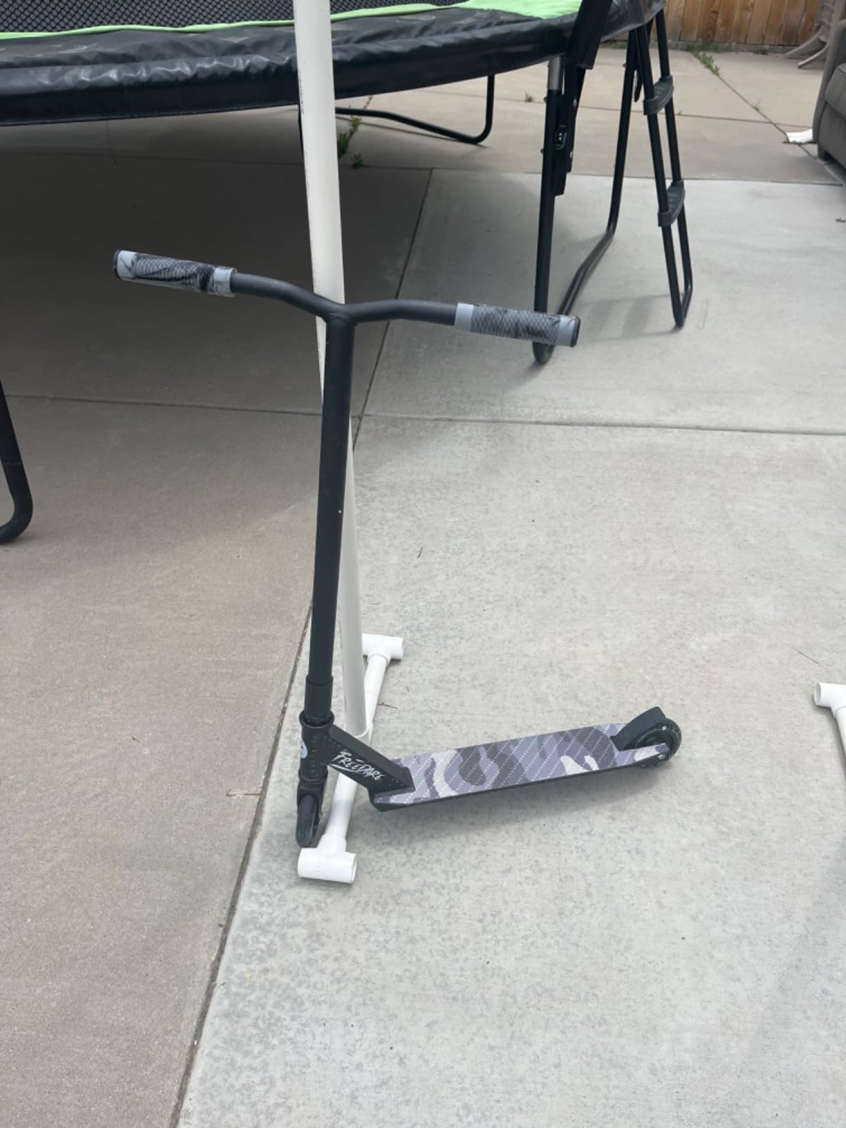 FREEDARE Complete Pro Stunt Scooter for Kids 8 Years and Up, Teens, Adults customer photo 1