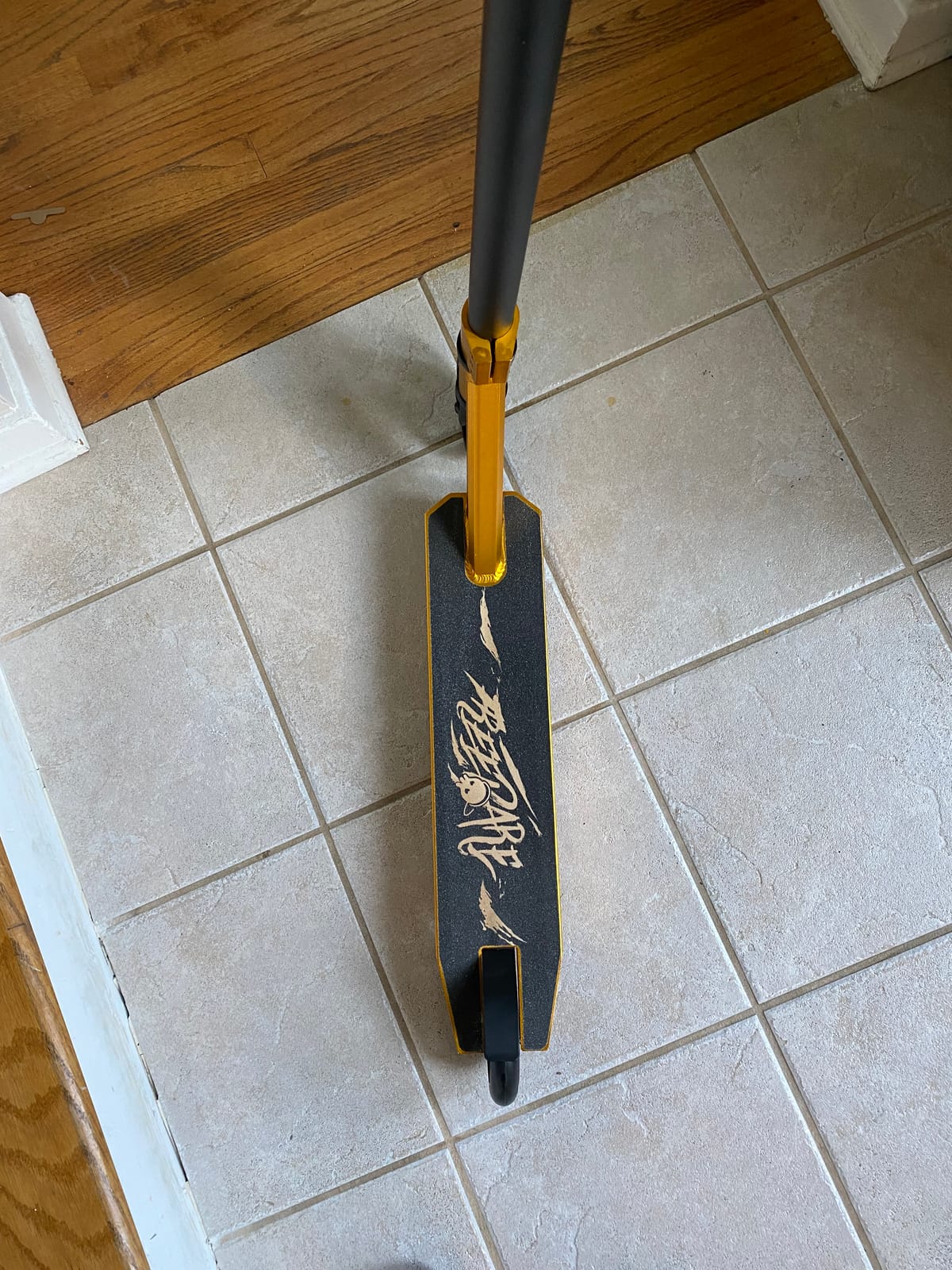 FREEDARE Complete Pro Stunt Scooter for Kids 8 Years and Up, Teens, Adults customer photo 2