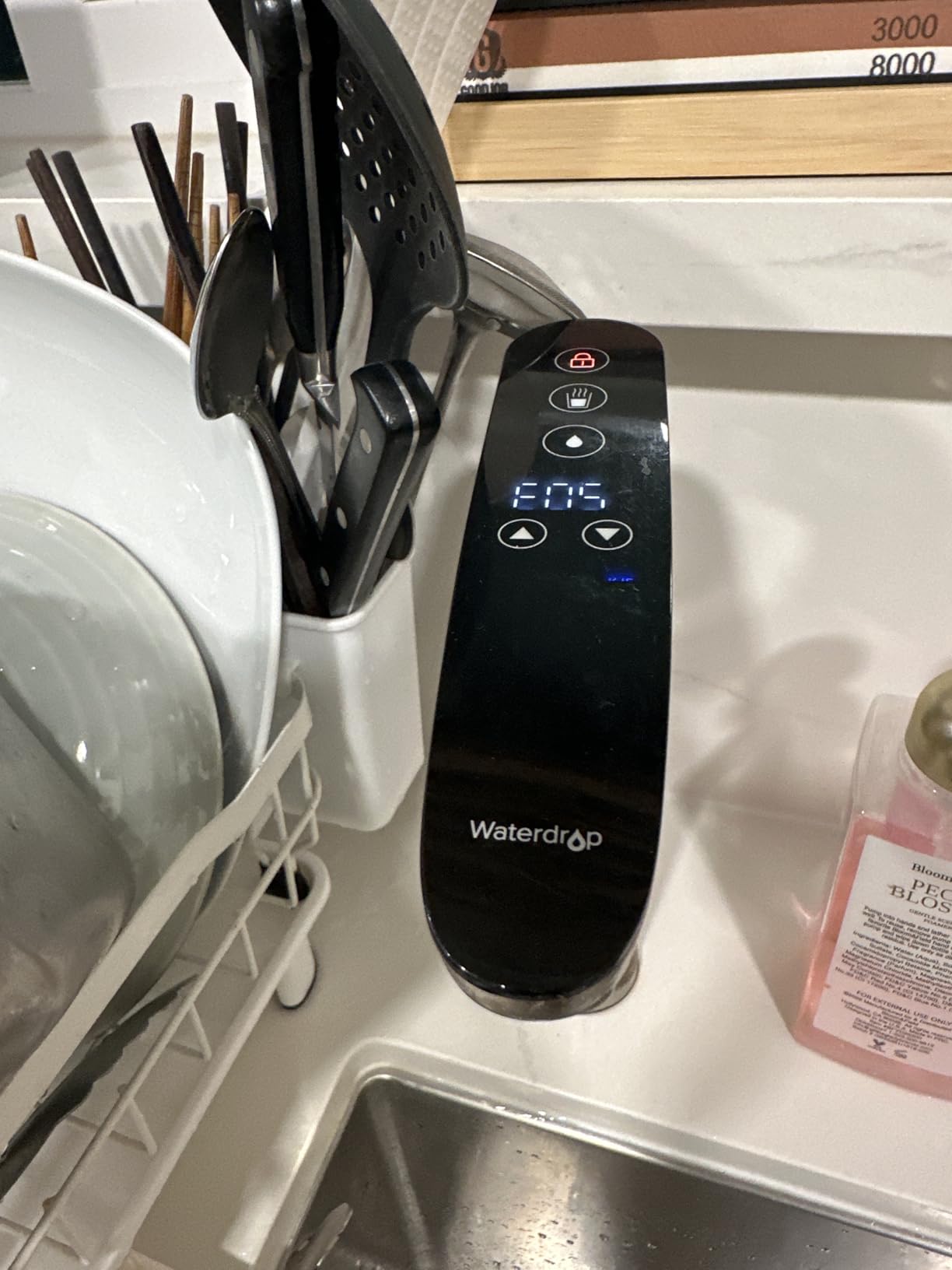 Waterdrop KJ600 Instant Hot Reverse Osmosis System, 600 GPD Tankless RO Hot and Cold Dispenser customer photo 1