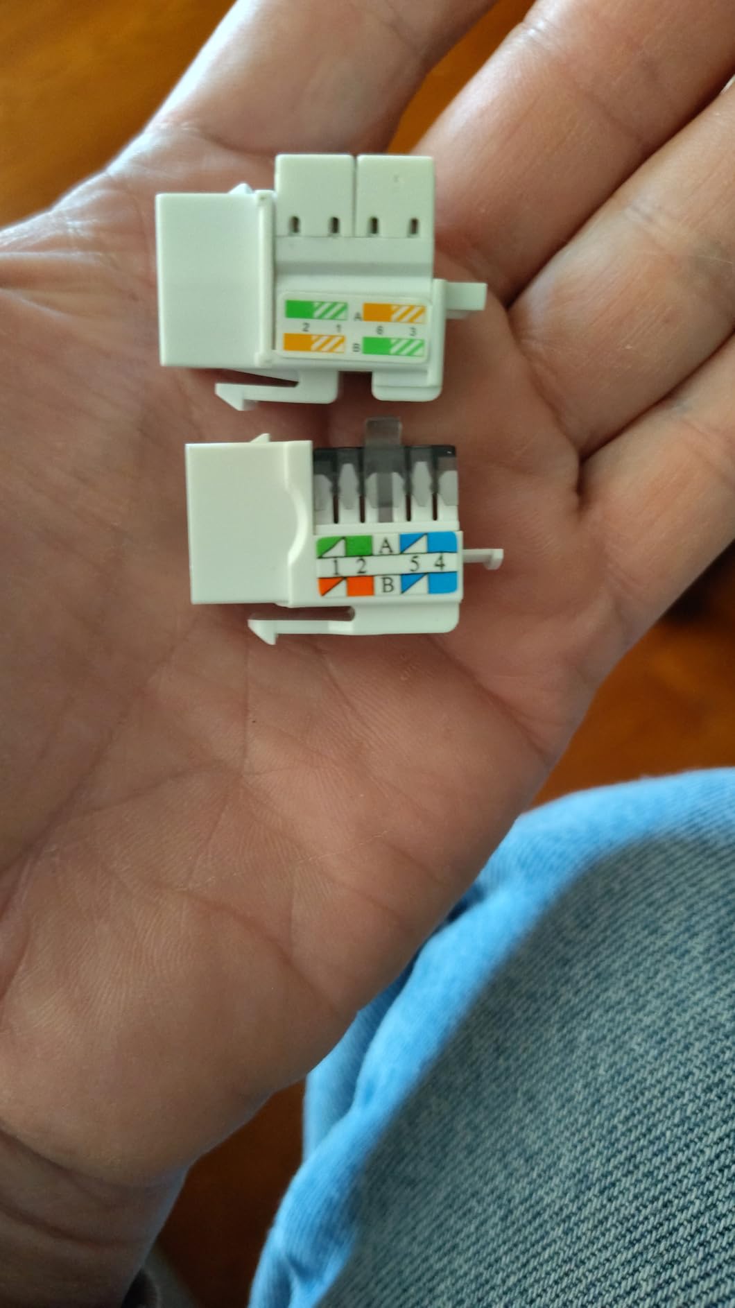 Keystone Jack Cat6 Slim 25 Pack, Cat6 Keystone Jacks 90 Degree, RJ45 Keystone Jack Punch Down White, Compatiable for High-Density Network WallPlate or Patch Panels customer photo 2