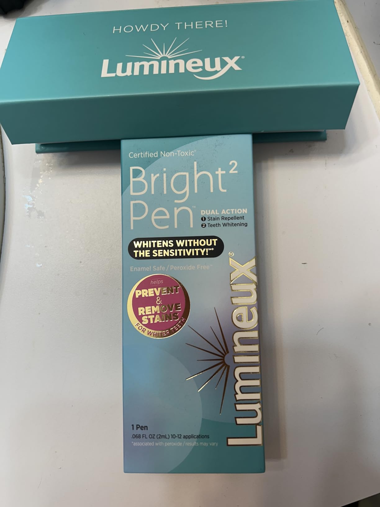 Lumineux 2-in-1 Teeth Whitening Pen, Removes Coffee & Tea Stains customer photo 1
