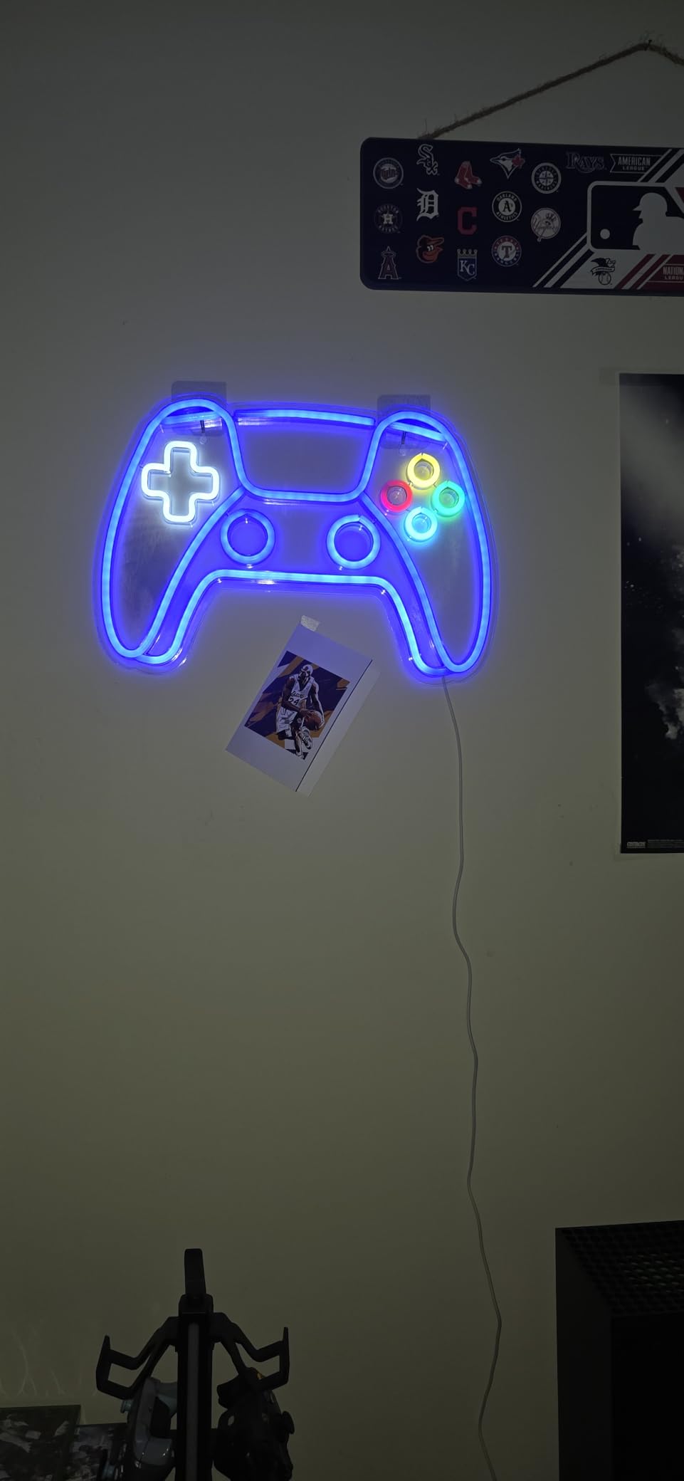 Gamer Neon Sign, Gamepad Shaped LED Neon Sign for Gamer Room Decor, Gaming Neon Sign for Boys Room Decor, Neon Gaming Sign for Gaming Wall Decor, USB Powered Gamer Gifts for Teens, Boys, Kids customer photo 1