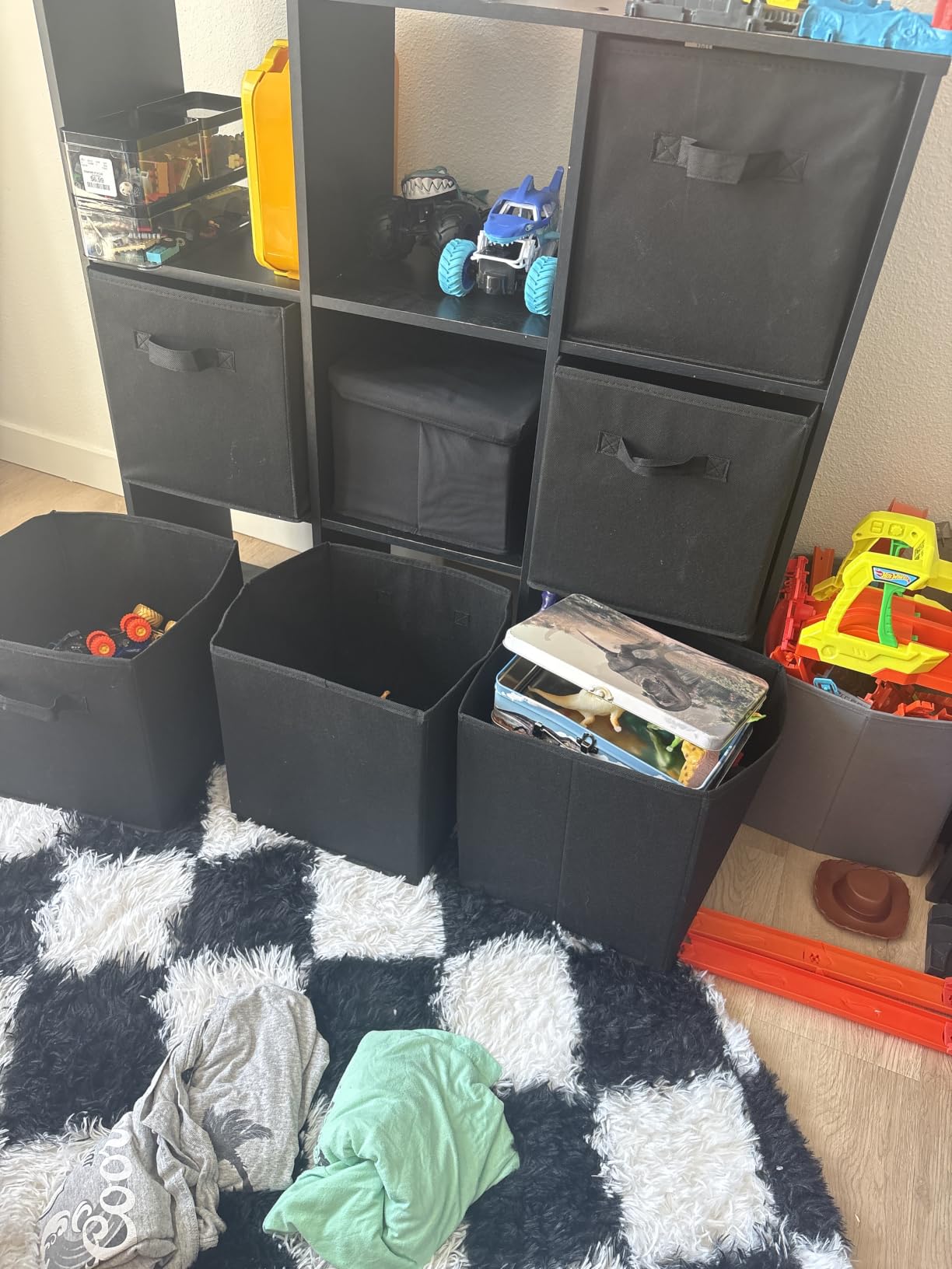 STORAGE MANIAC Storage Cubes, 11 Inch 6 Pack Collapsible Fabric Shelf Bins customer photo 1