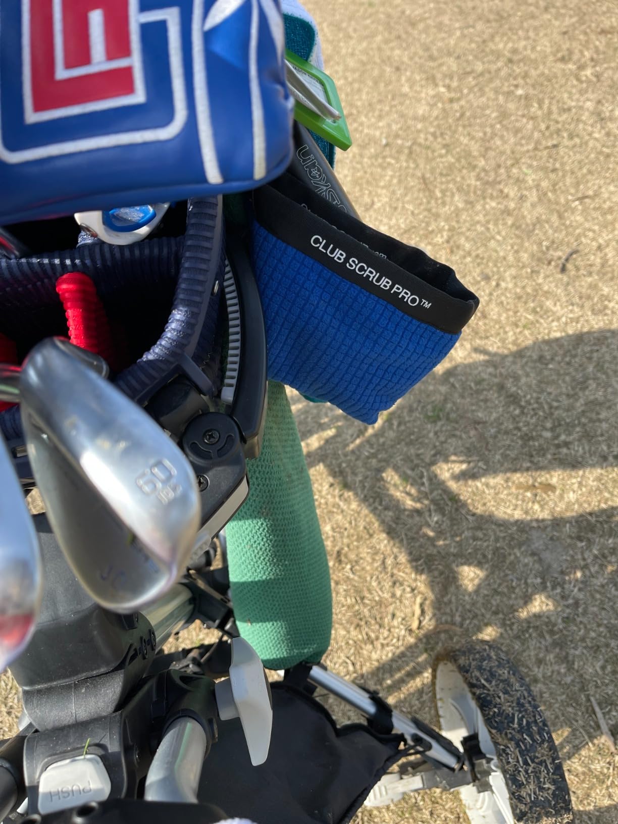 Club Scrub Golf Club and Golf Ball Cleaning Bag, Waterproof Clean Face Technology Liner, Detachable Clip, Machine Washable, Cleans Club Grooves, Dry Exterior (Neoprene or Microfiber Option Available) customer photo 1