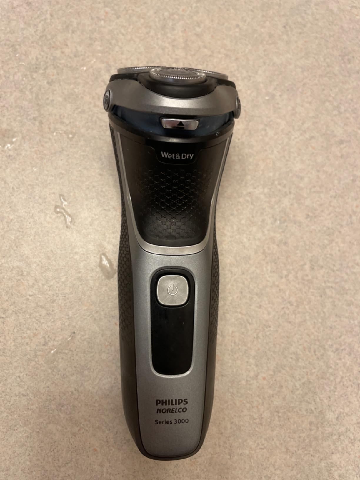 Philips Norelco Shaver for Men Series 3000 Rechargeable Wet/Dry Mens Electric Shavers Electric Razor for Men- Modern Steel Metallic customer photo 1