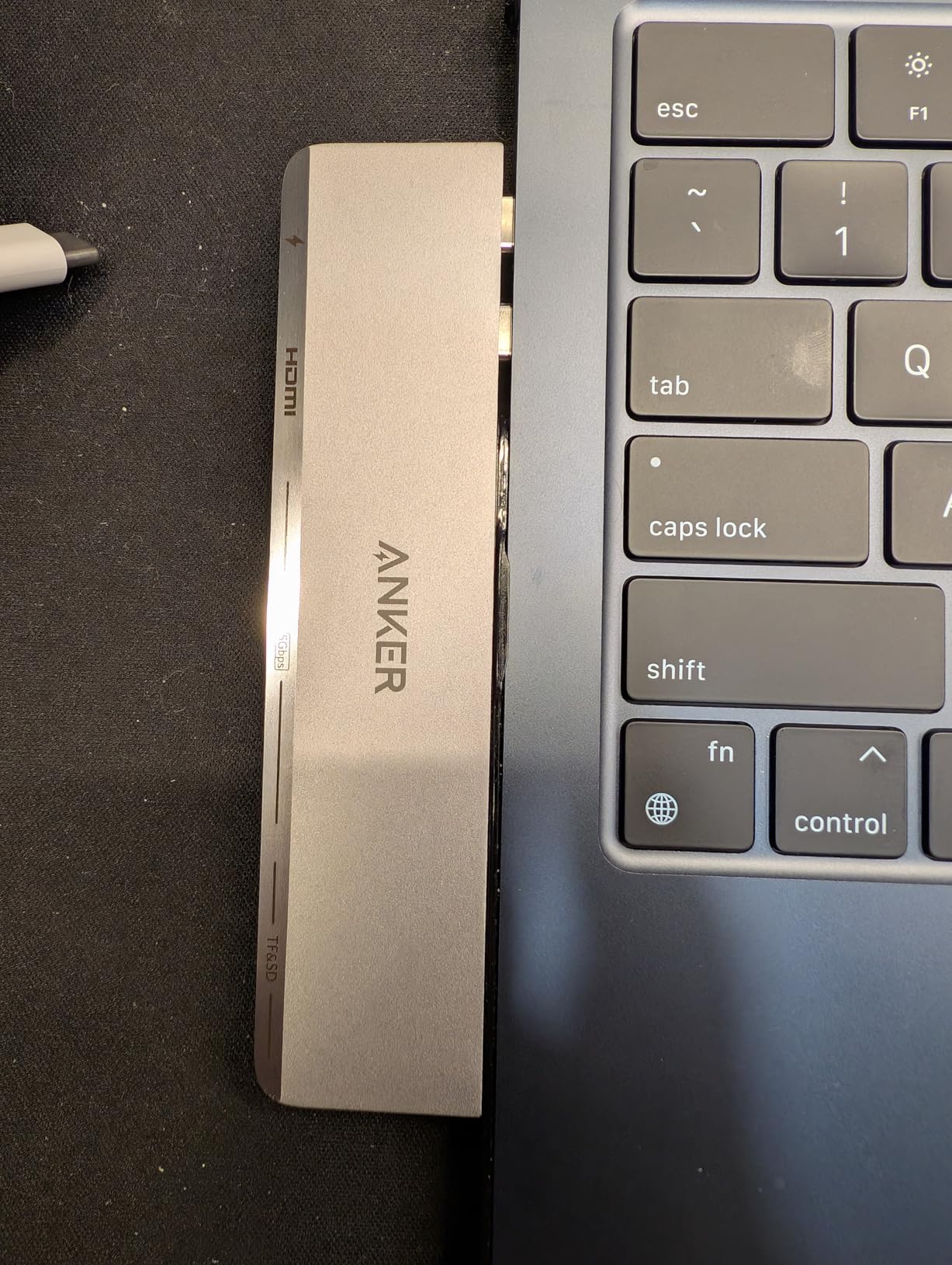 Anker USB-C Hub for MacBook, 7-in-2 Mac Dock with 4K@60Hz HDMI customer photo 2