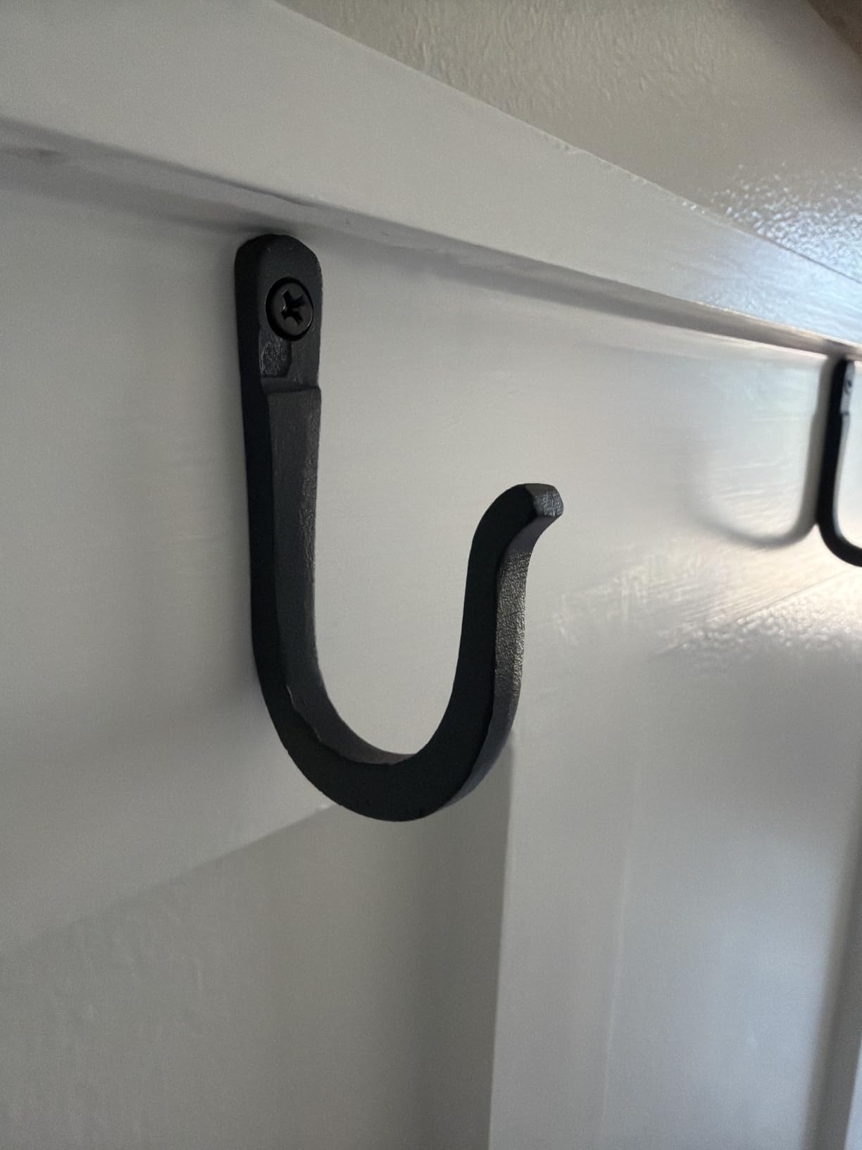 Railroad Spike Cast Iron Hooks (10 Pack) Handmade Blacksmith, Wall Mounted Farmhouse Decorative Hooks, PowderCoated for Interior or Exterior Use, Rust Proof for Hanging Coats, Bags or Pots (Black) customer photo 1
