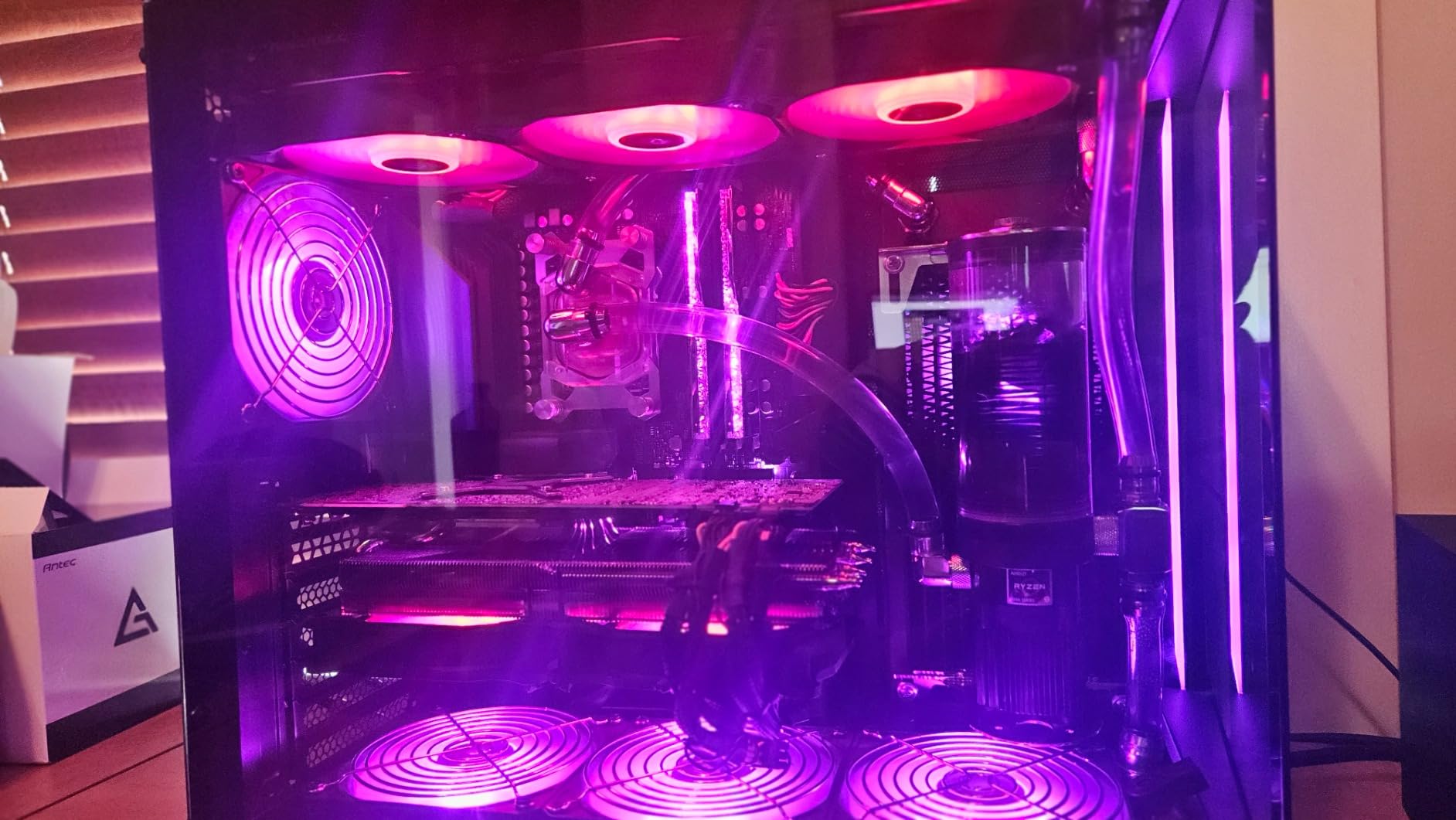 AMD Ryzen 9 7900X3D 12-Core, 24-Thread Desktop Processor customer photo 1