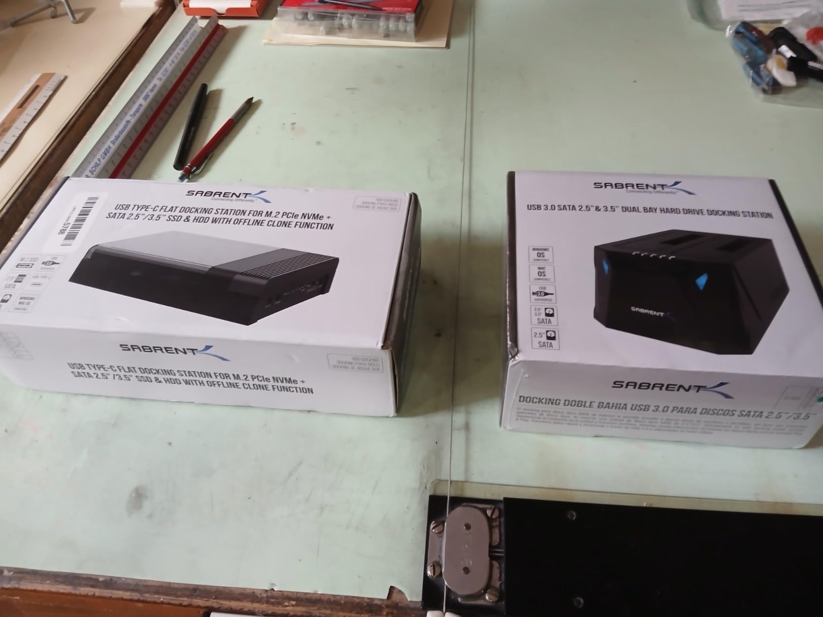SABRENT Lay Flat NVMe & SATA HDD/SSD Dock, USB-C 10Gbps (DS-UFNC) with Offline Clone customer photo 2