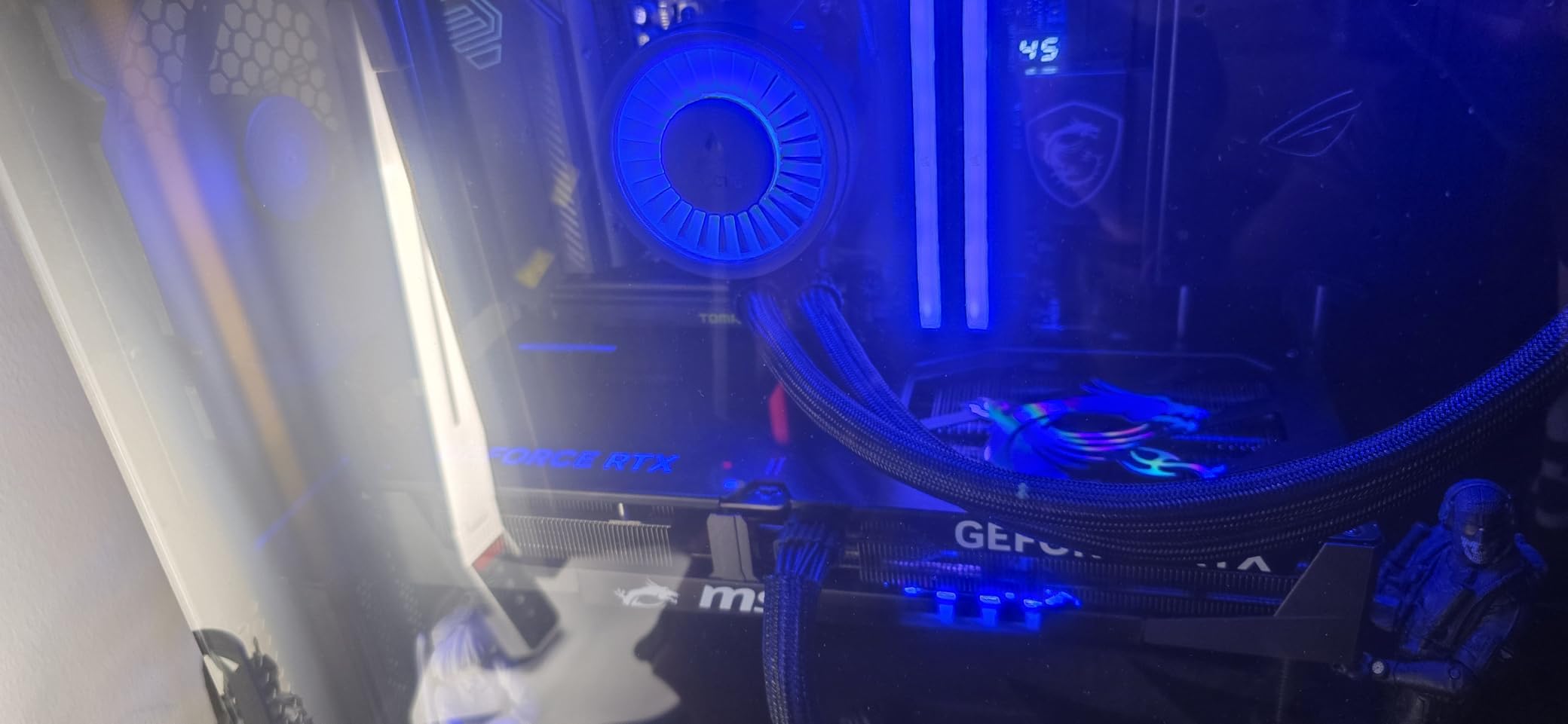 MSI GeForce RTX 5080 16G Gaming Trio OC Graphics Card customer photo 1