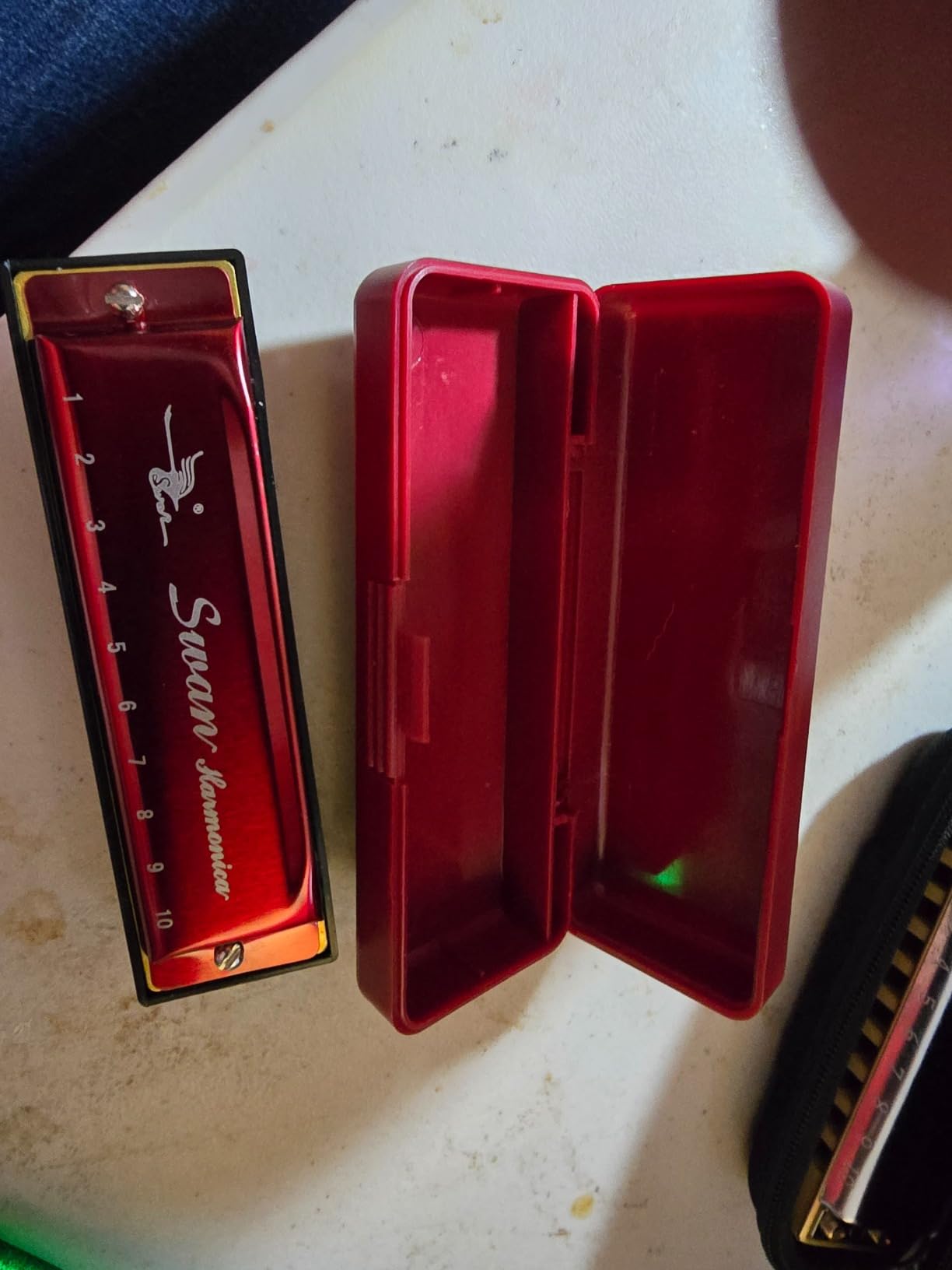 SWAN Blues Harmonica Key of C Mouth Organ Diatonic Harmonica with Case, 10 Hole 20 Tones Stainless Blues Harp for Adults, Beginners(Burgundy Red) customer photo 1