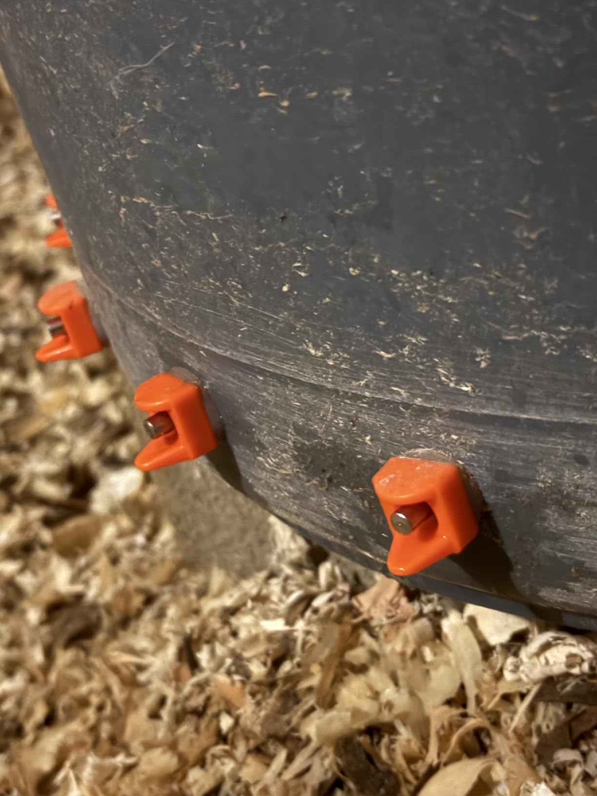 Lil'Clucker Horizontal Chicken Waterer Nipples, Pack of 15 Chicken Nipple Waterer with Drill Bits, Easy Install Automatic Chicken Waterer System, No Leak Chicken Water Feeder, Poultry Waterer - Orange customer photo 1