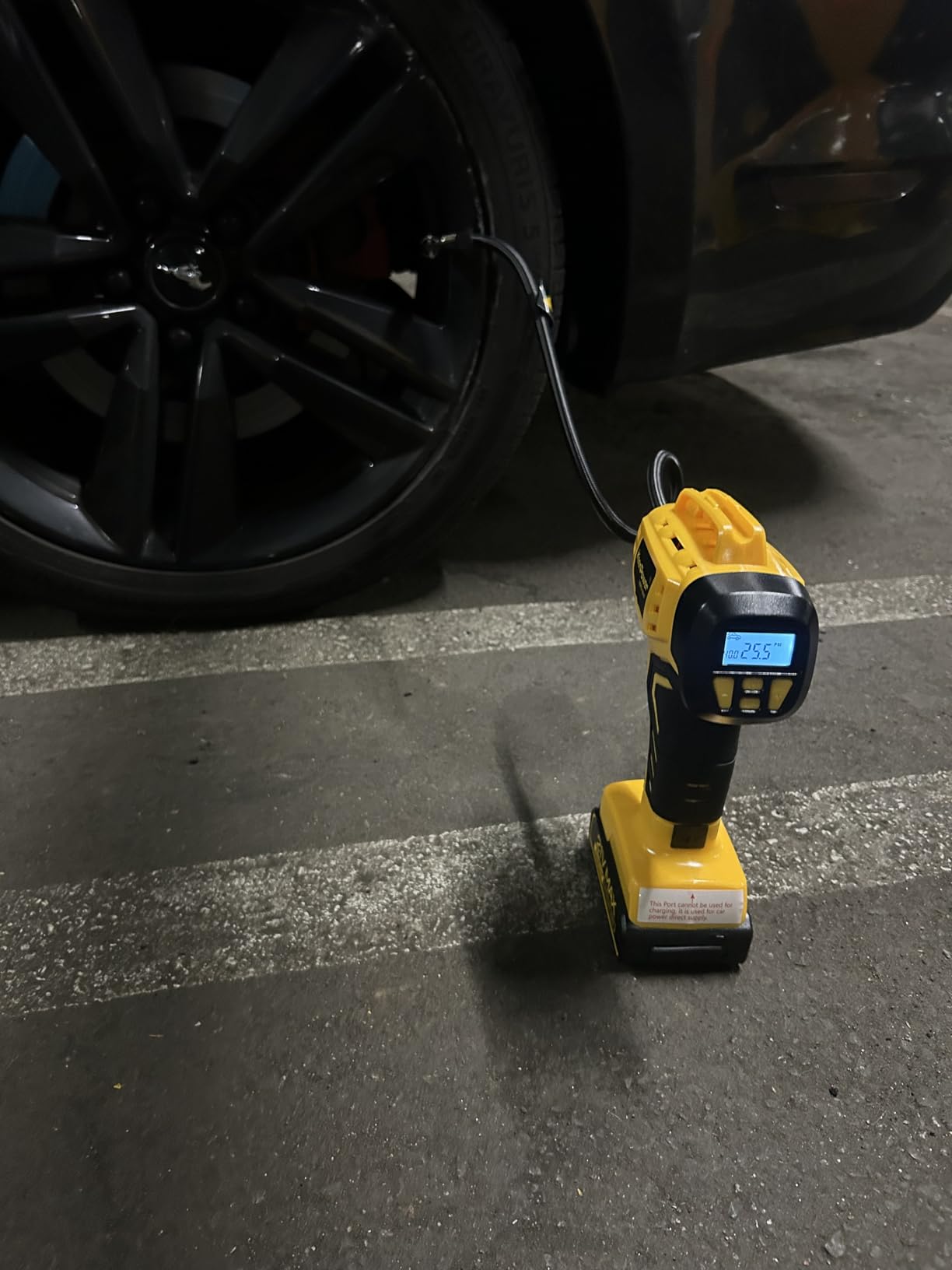 KeenPower Tire Inflator Portable Air Compressor 21V Battery Powered 160PSI | Dual Power Supply, Auto Shut-Off, Digital Pressure Gauge, Super Faster Inflation Air Pump for Car Motorcycle Bike Ball Gift customer photo 1