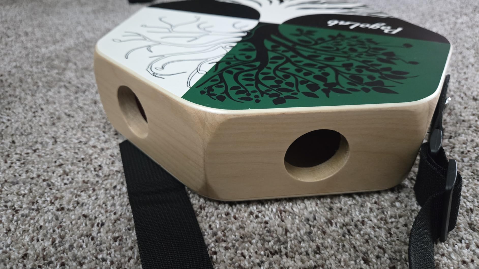 POGOLAB Two-tone Cajon, Portable Travel Wooden Drum with Adjustable Strap, Easy to Carry, Unique Appearance, Beautiful Percussion Instrument (Natural Brown) customer photo 2