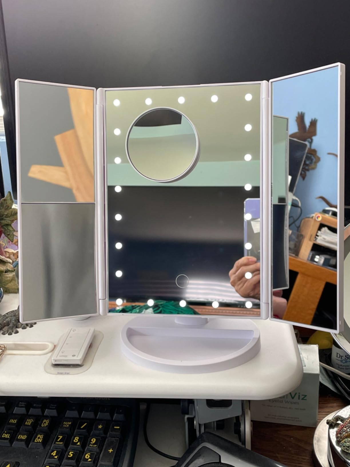 DenCert Makeup Mirror Vanity Mirror with Lights 1X 2X 3X 10X Magnification, Lighted Makeup Mirror, Touch Control, Tri-Fold Portable LED Makeup Vanity, Two Power Supply Modes, White customer photo 2