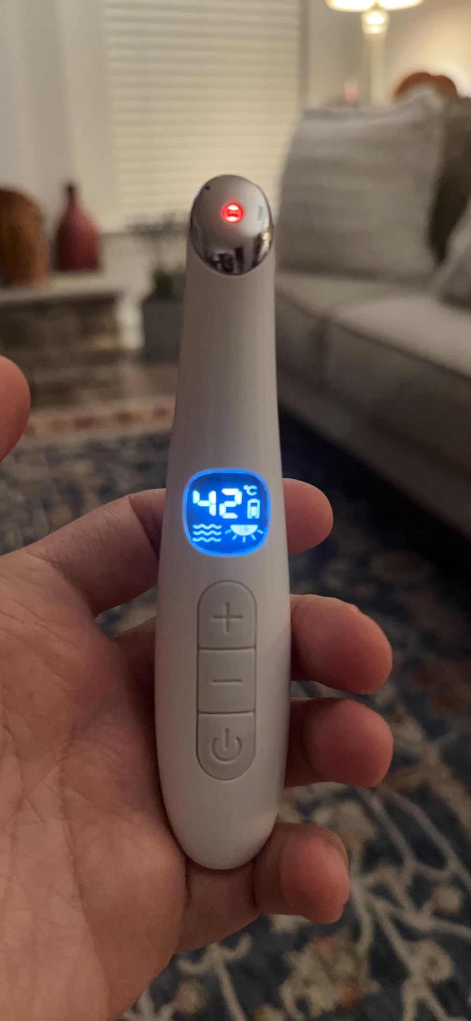 Heated Eye Wand, 3-in-1 Vibrating Eye Lift Wand, White customer photo 1