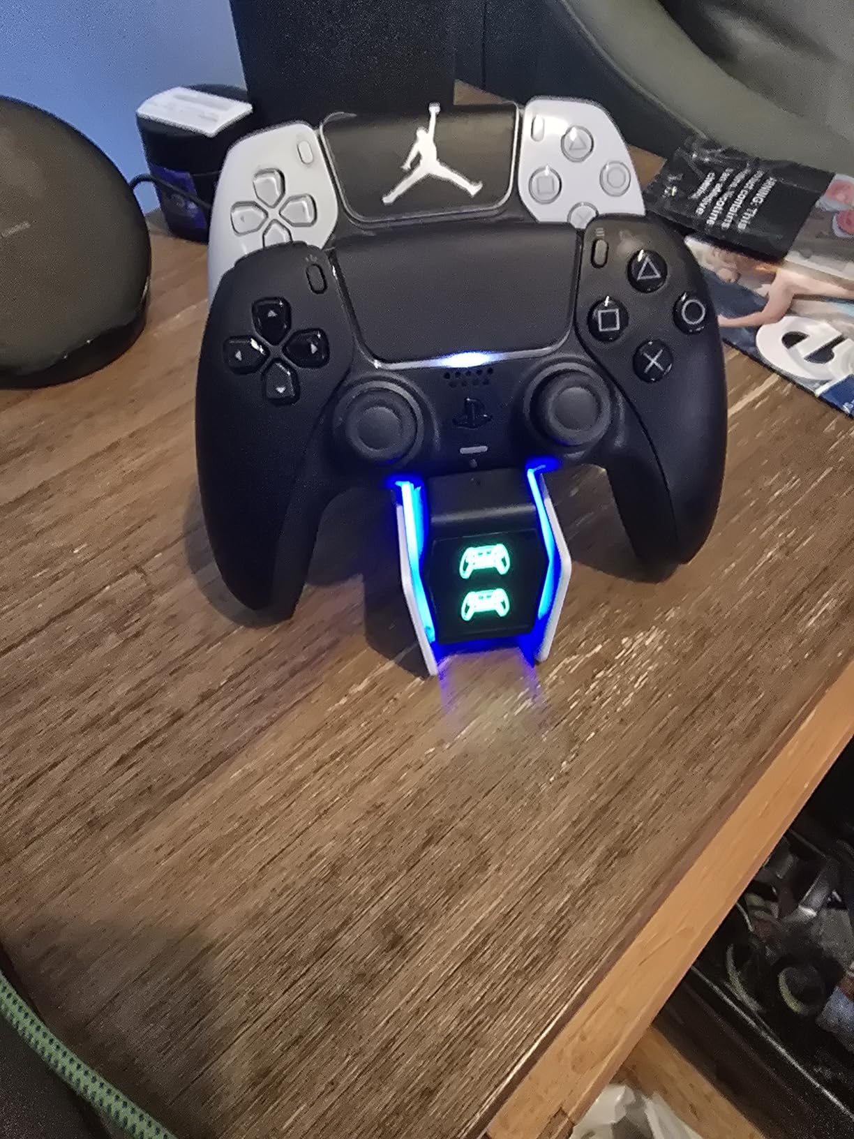 PS5 Controller Charger Station for PlayStation 5 Controllers Dual Stand Charger Dock, PS5 Controller Charging Station Accessories(S customer photo 1