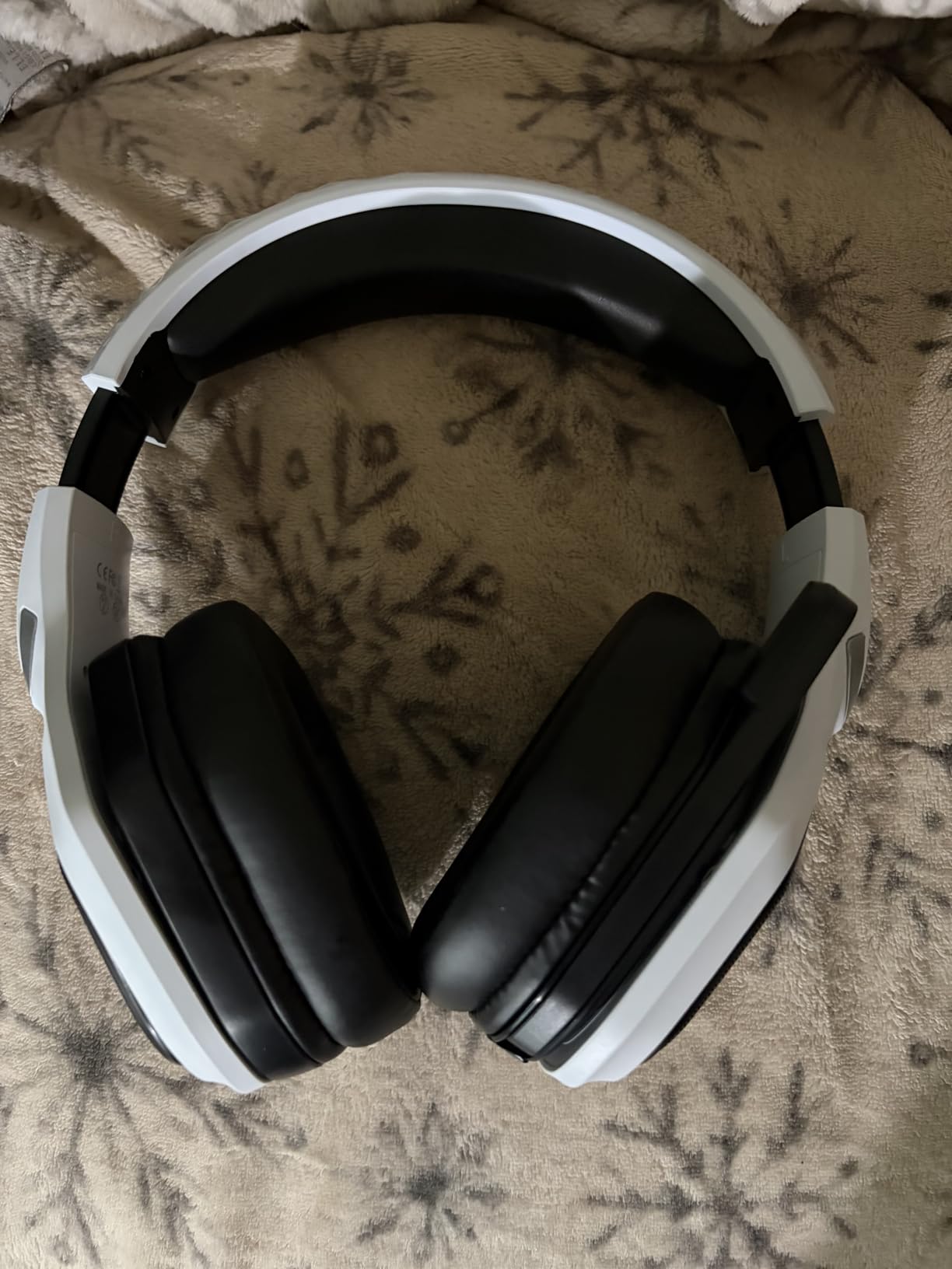 Ozeino Wireless Gaming Headset for PS5, PC, Switch| Lossless Audio-40H Batt | Play & Charge, 2.4GHz USB & Type-C, Flip Mic, Works with PS4, Mac, laptop, mobile, Ideal for FPS, RPG customer photo 2