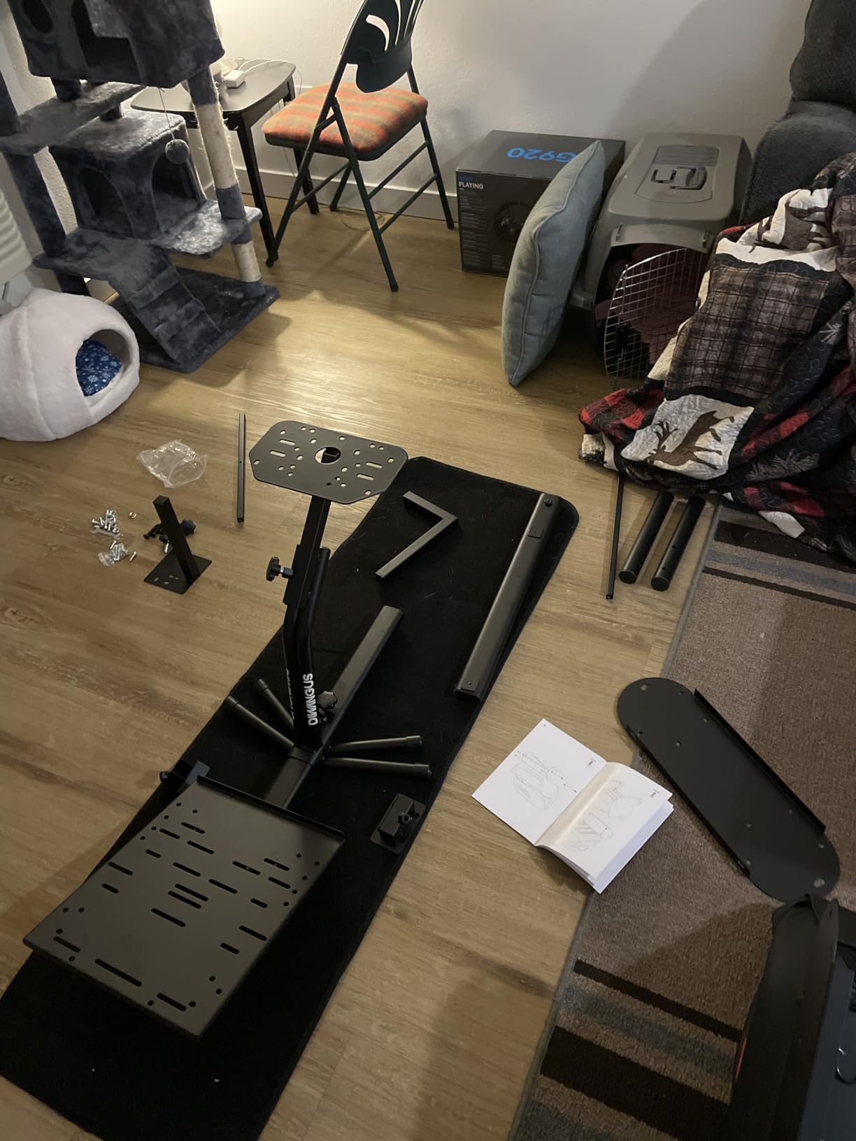 DIWANGUS Racing Simulator Cockpit, Foldable Steel Sim Rig with Seat | Adjustable Wheel Deck Height & Angle, Pedal Angle & Position, Foldable Frame, Fits Logitech, MOZA, Thrustmaster customer photo 1