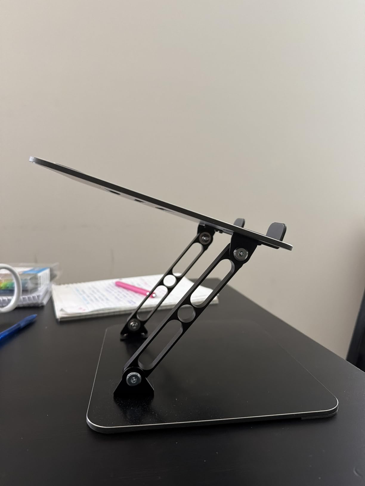 Adjustable Laptop Stand for Desk, Metal Laptop Riser Holder customer photo 2