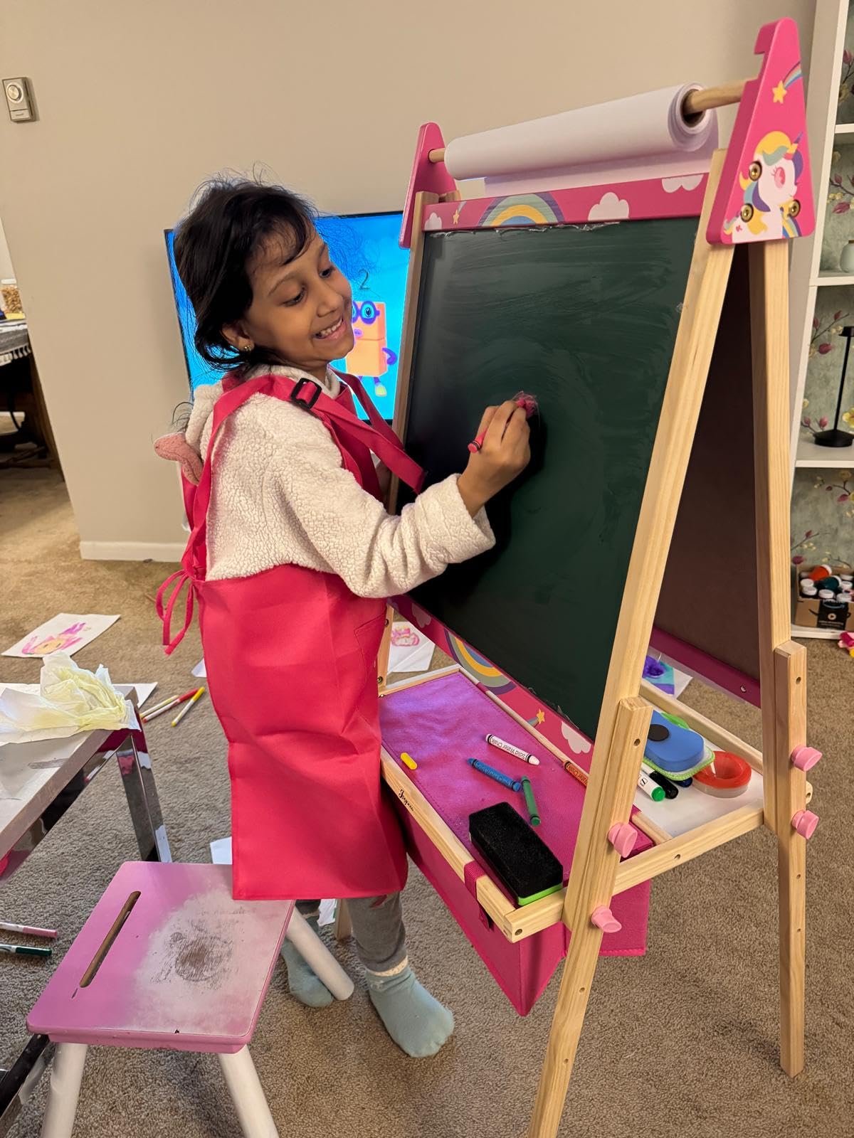 Joyooss Art Easel for Kids Easel for Toddlers,Adjustable Standing Wooden Toddler Easels Kid Whiteboard & Chalk Board Kids Dry Erase Board,Art Easel for Kid Age 2-4 4-8 9-12 Drawing Easels customer photo 1