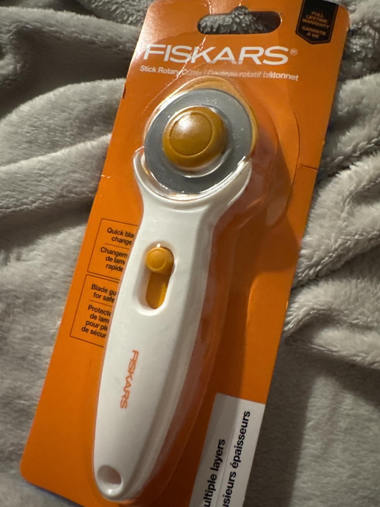 Fiskars 45mm Stick Rotary Cutter for Fabric, Arts and Crafts & Sewing customer photo 1